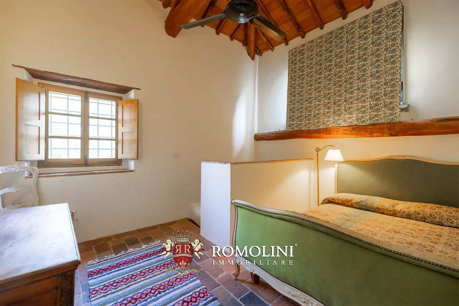 5 Bedroom Vineyard's Image 59