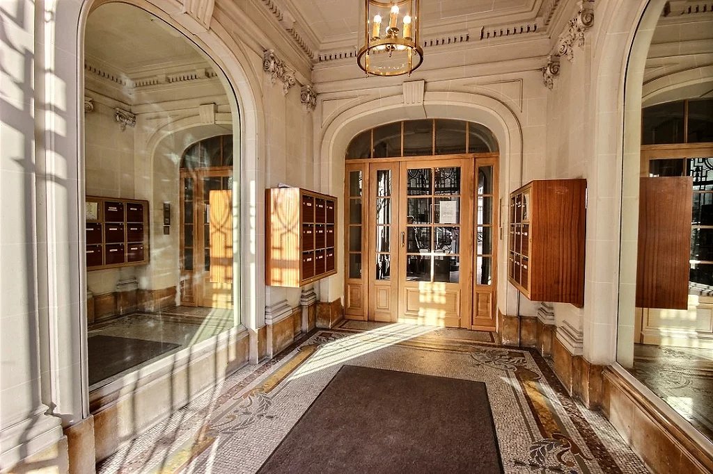 Agence immobilière de 