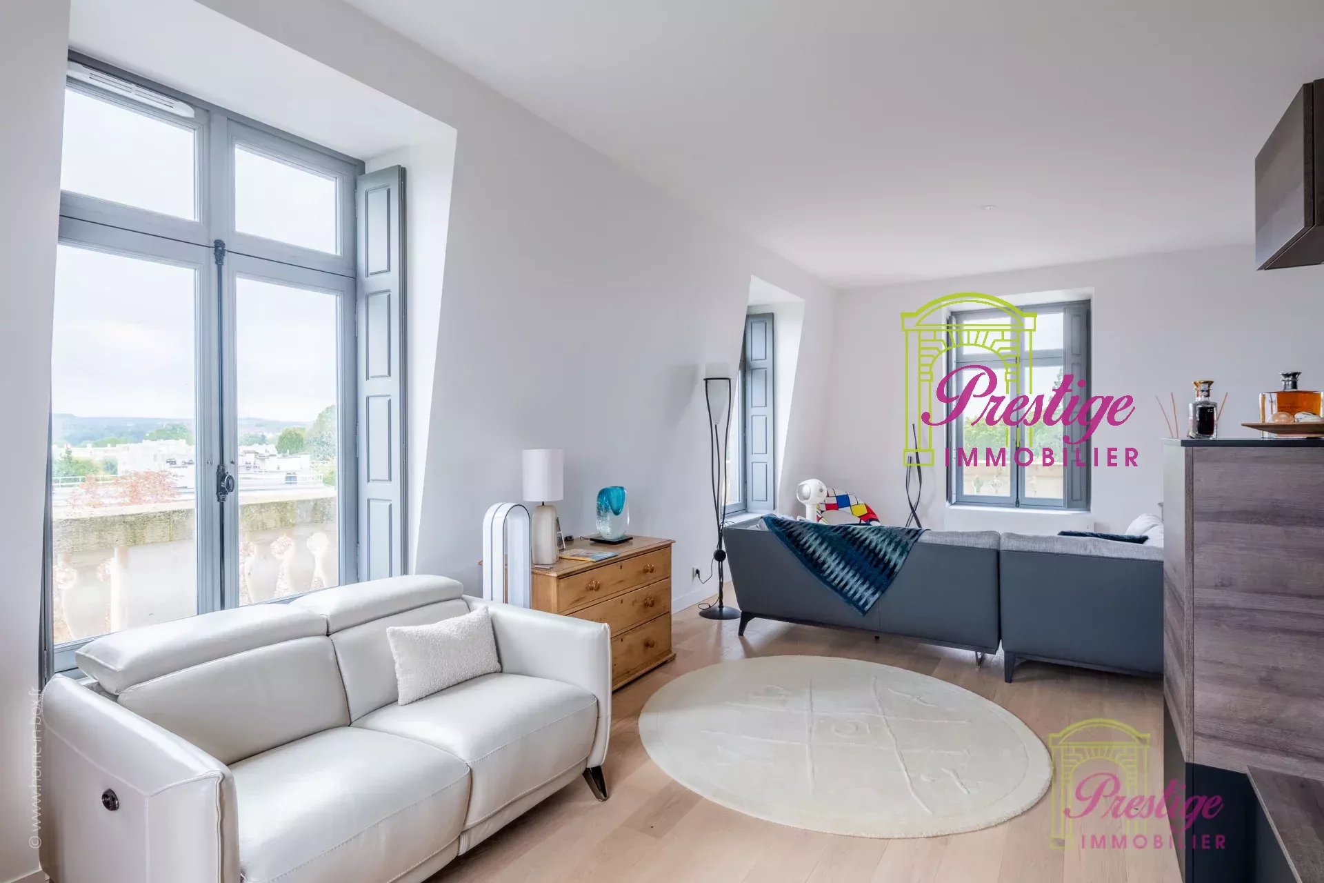 Agence immobilière de 