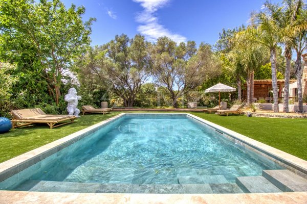 Luxury Family Villa in Grimaud with View of the Historic Castle — photo 3