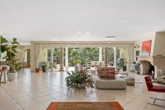 Le Rouret - villa with exceptional volumes — photo 6 of 7