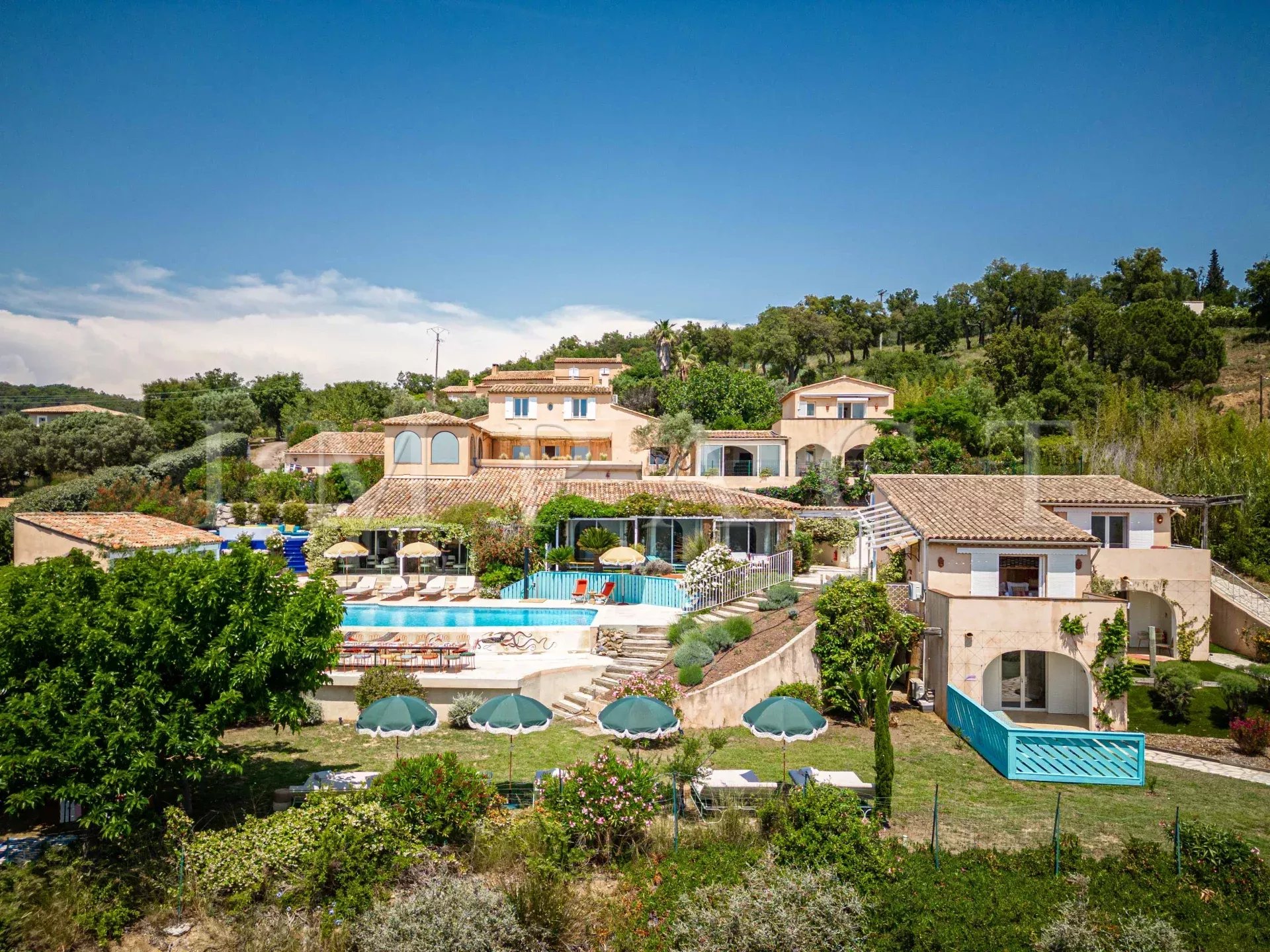 Grimaud - Propriété vue mer à louer