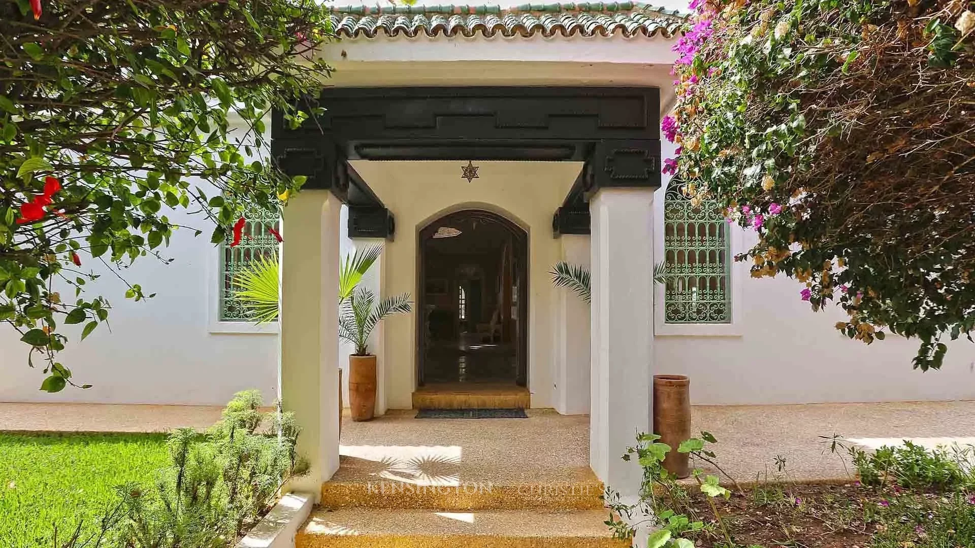 5 Bedroom Villa/Townhouse's Image 4