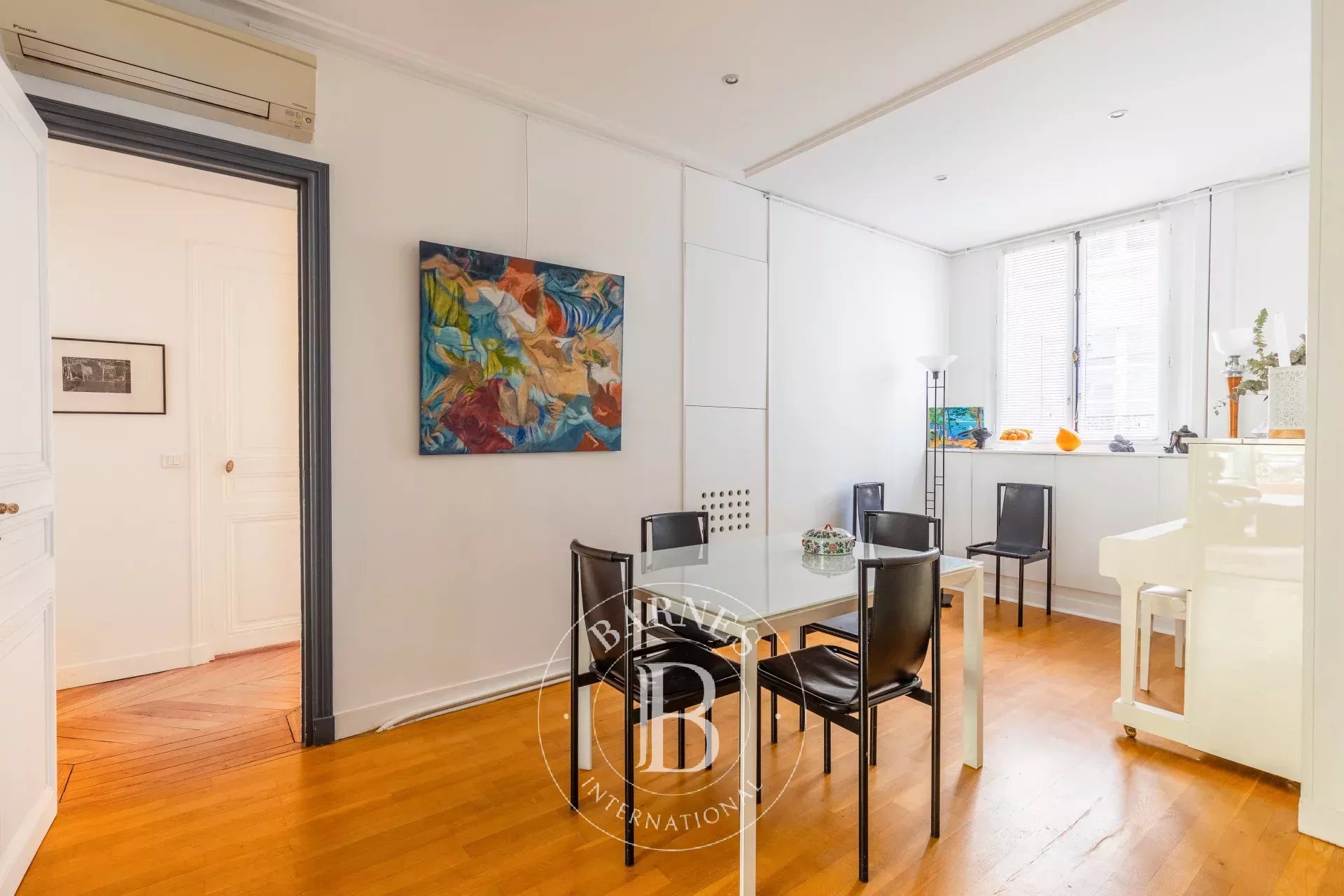 Daire Paris 4ème - picture 16