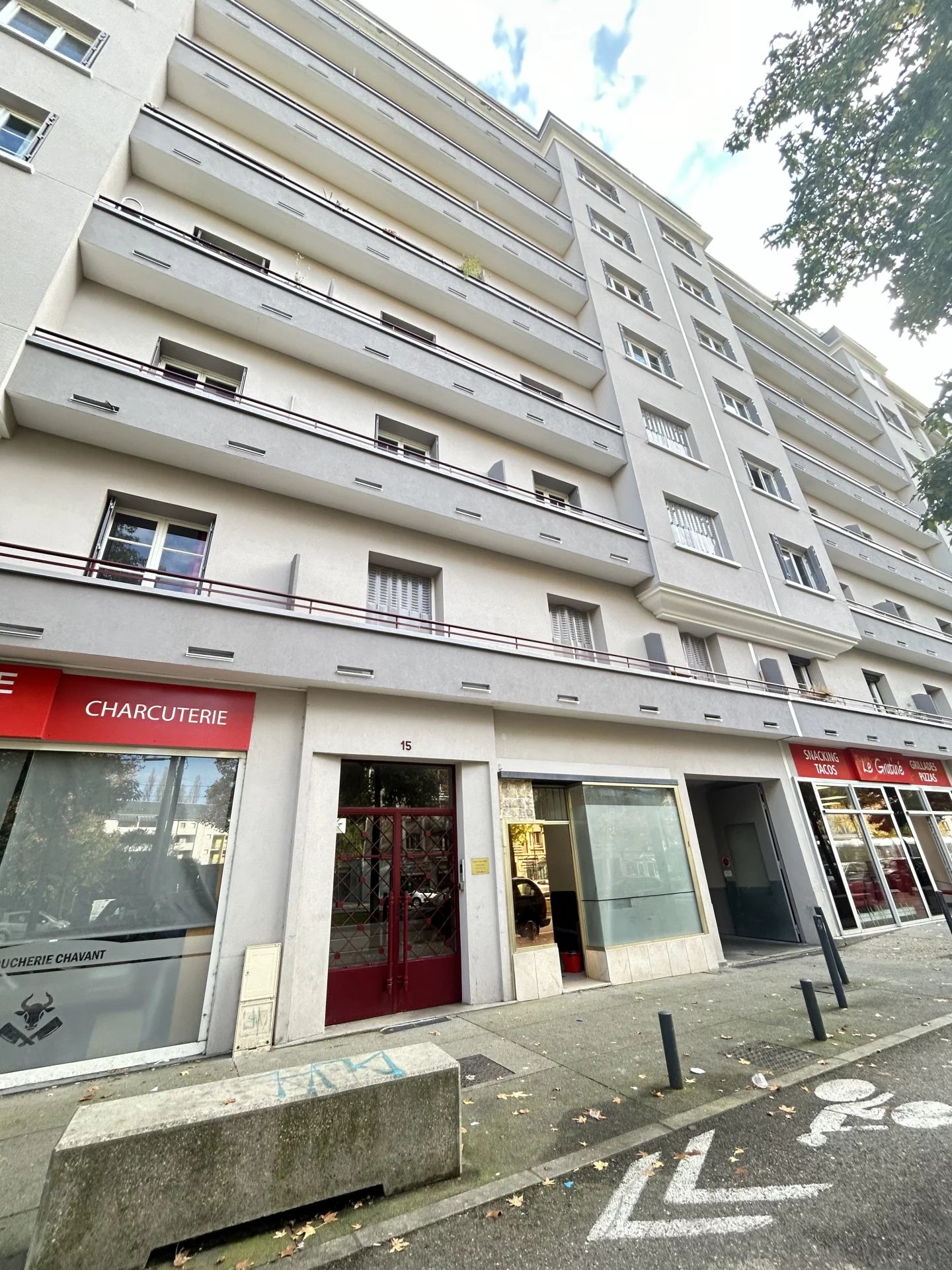 Location Local Grenoble