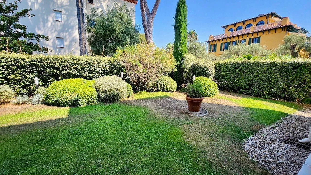 L'orée Cap d'Antibes / Luxueux appartement avec jardin privatif