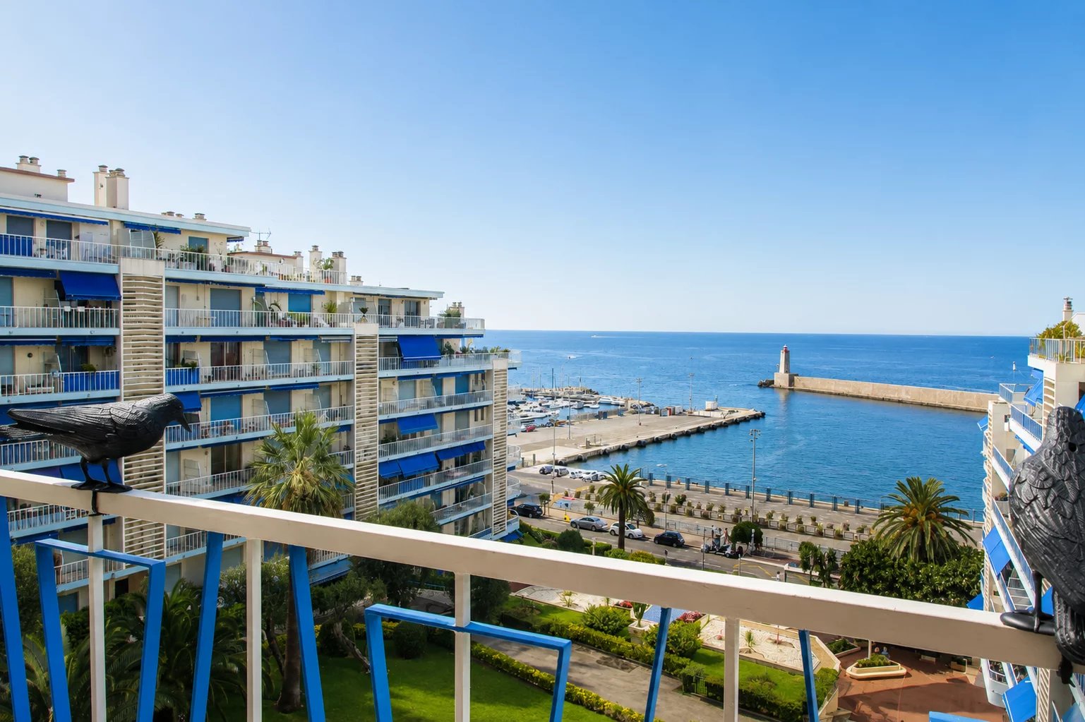 NICE "LE PORT" - 3P 77m² + 8m² Terrasse | Vue MER | Parking + Cave