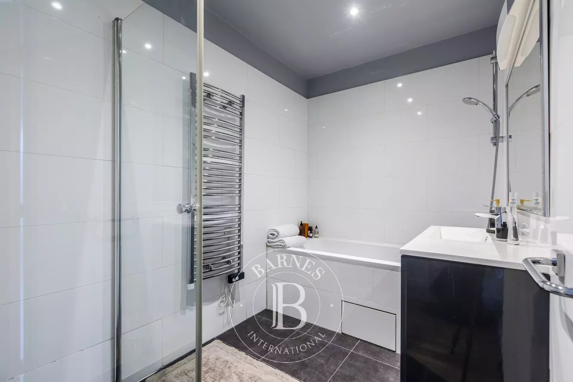 Daire Paris 17ème - picture 8