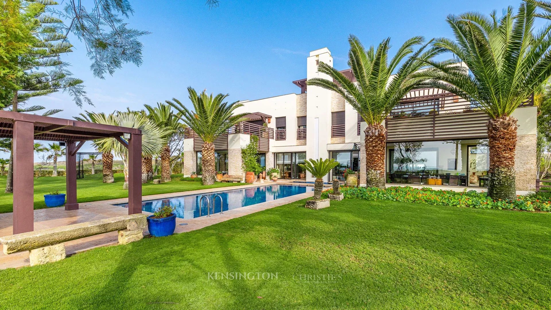 5 Bedroom Villa/Townhouse's Image 5
