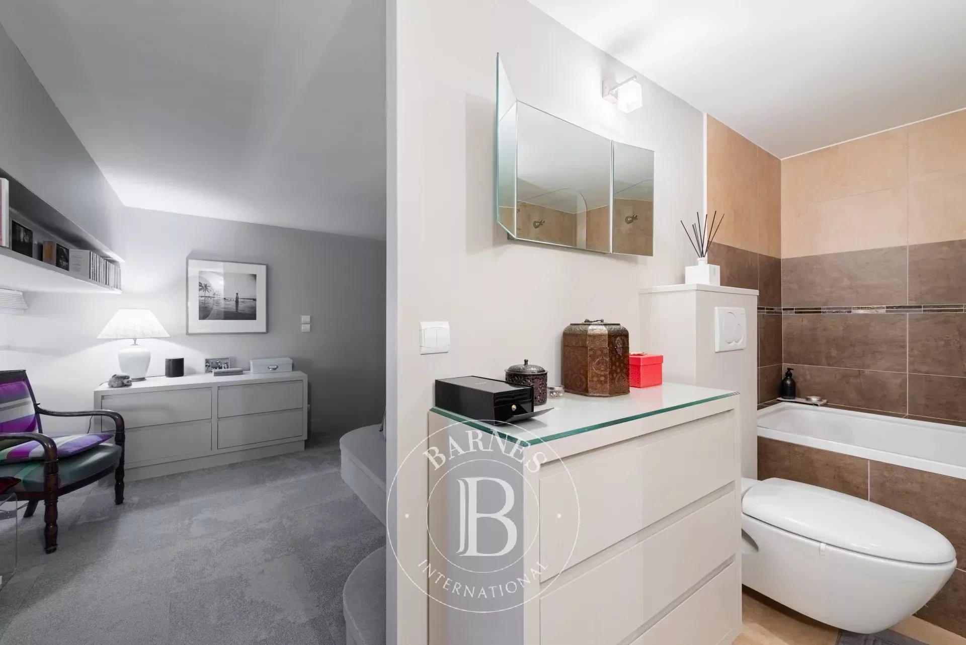 Daire Paris 3ème - picture 16