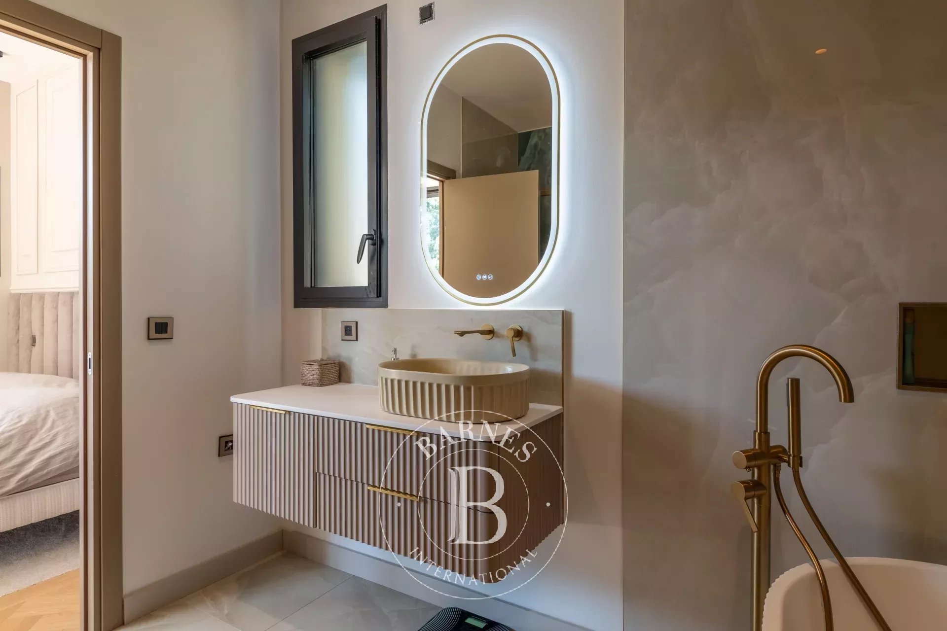 Ev Écully - picture 12