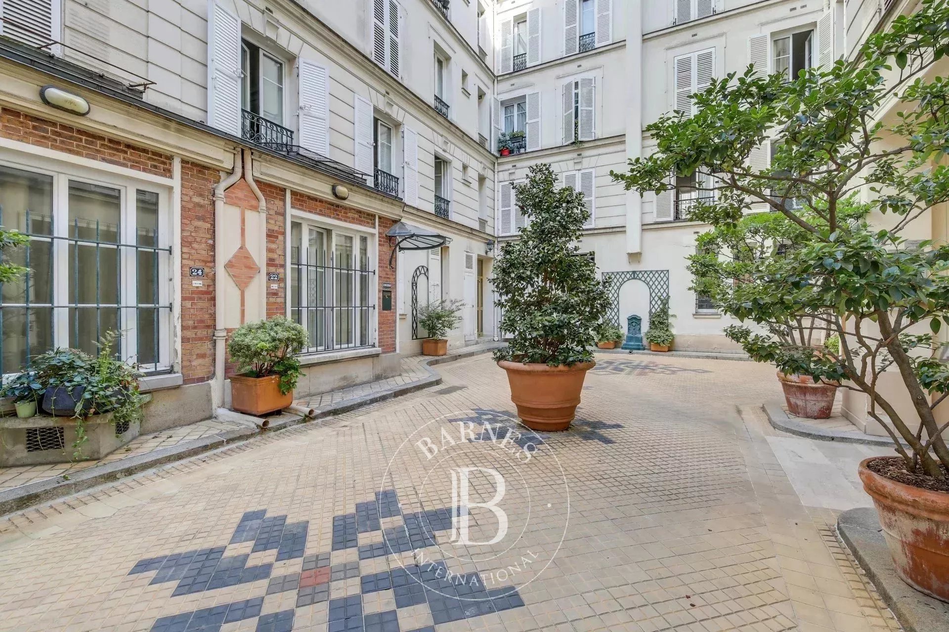 Daire Paris 7ème - picture 17