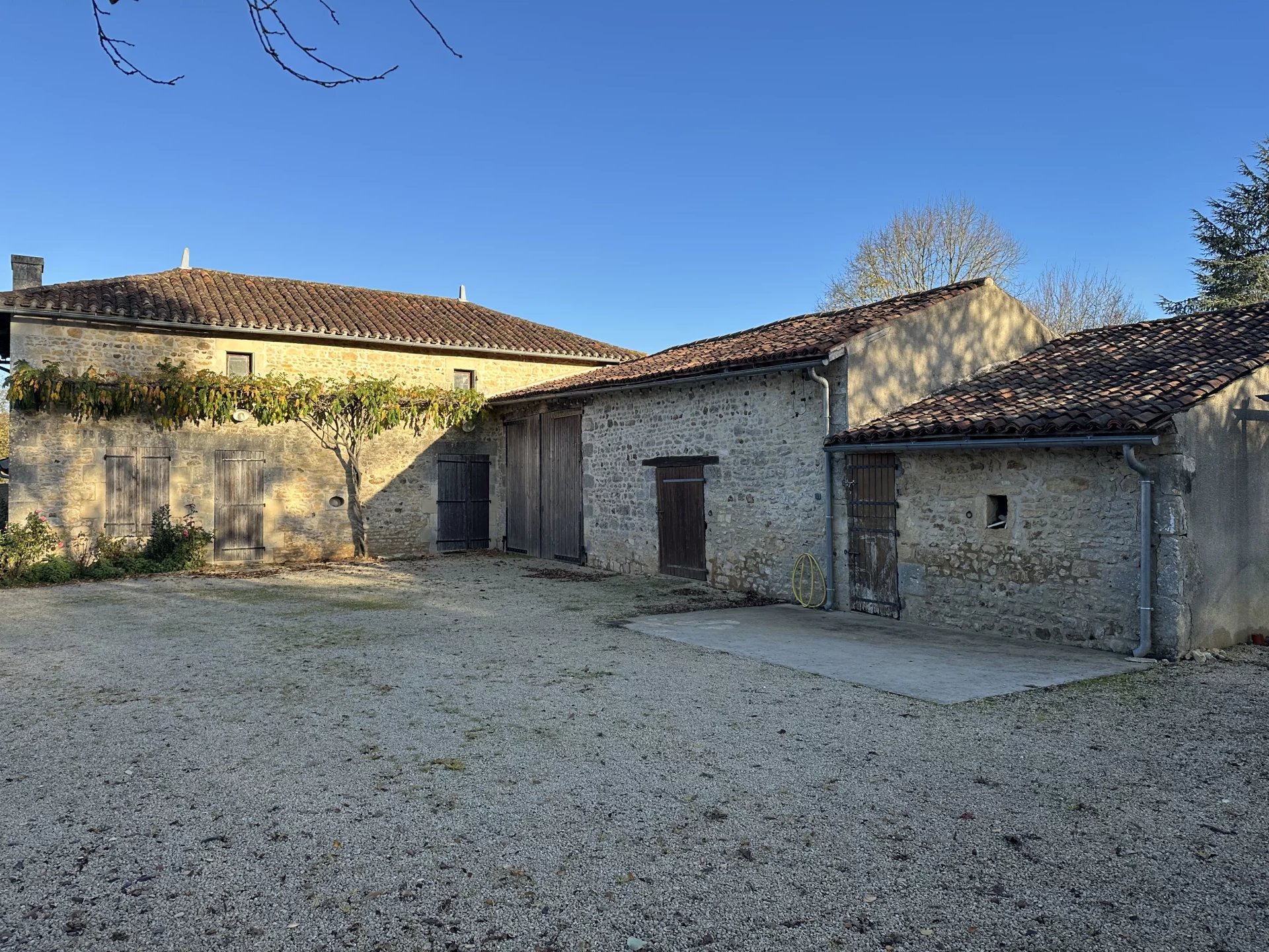 Vente Propriété La Ferrière-Airoux