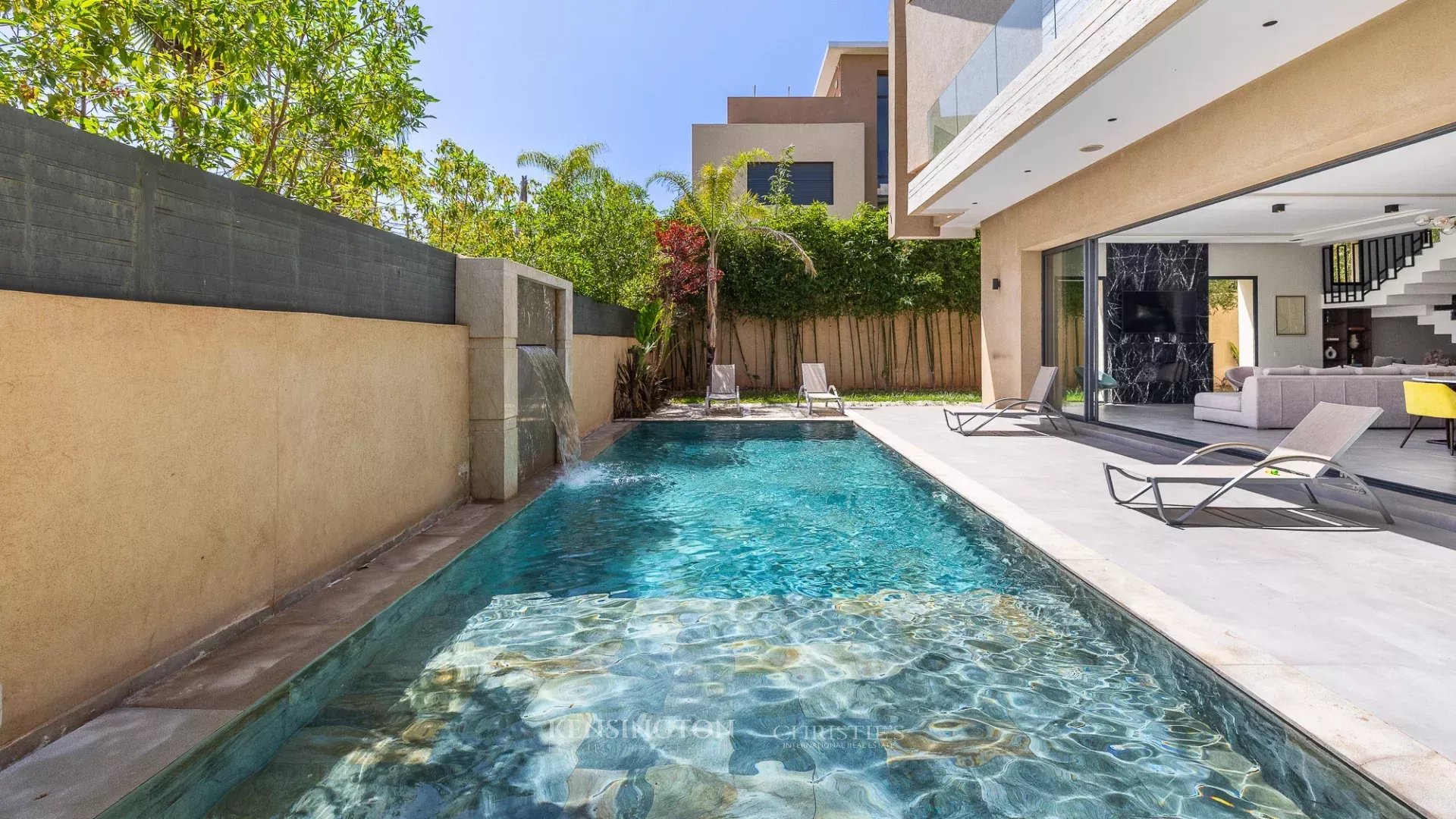4 Bedroom Villa/Townhouse's Image 21