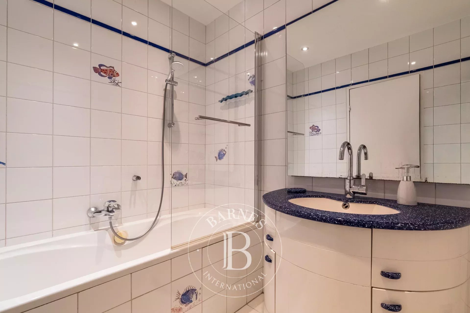 Daire Paris 16ème - picture 16