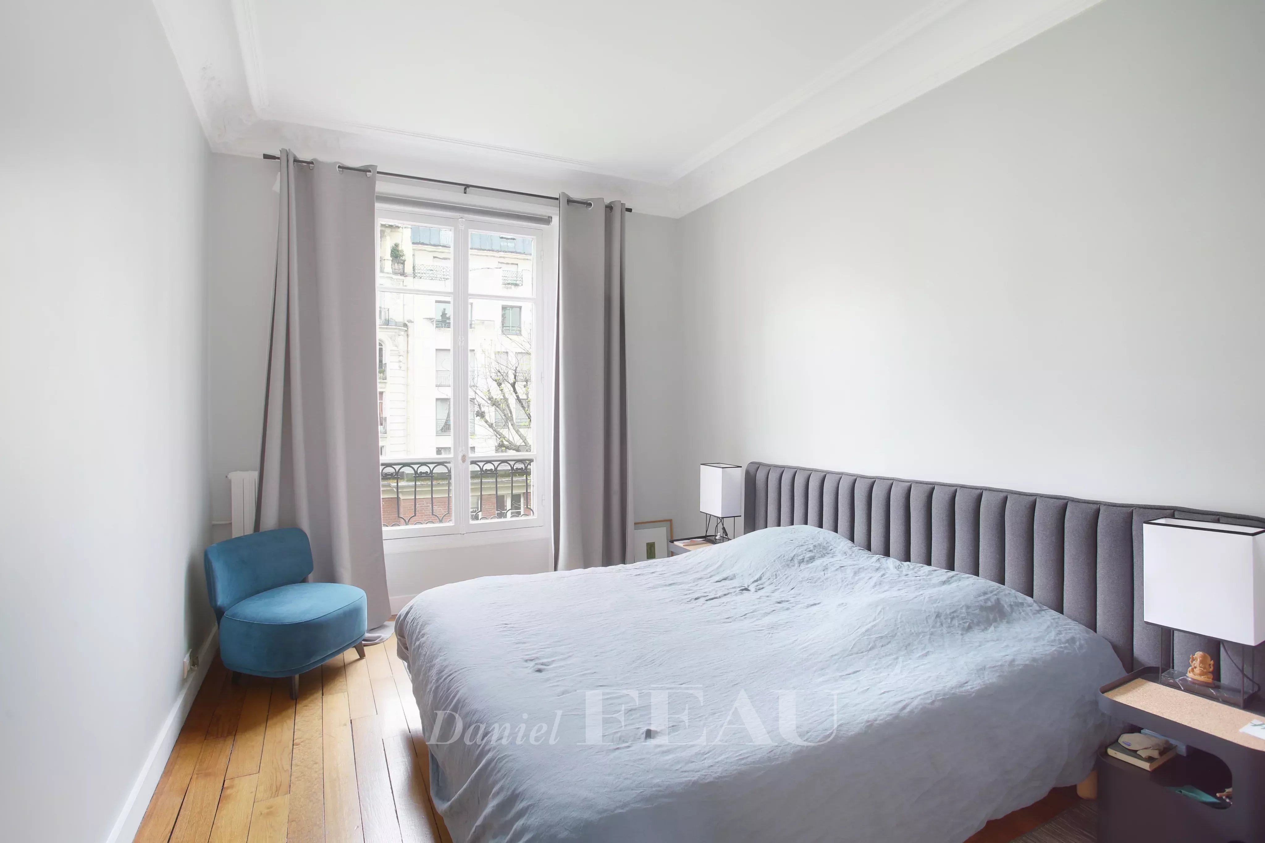 Sale Apartment Paris 7th