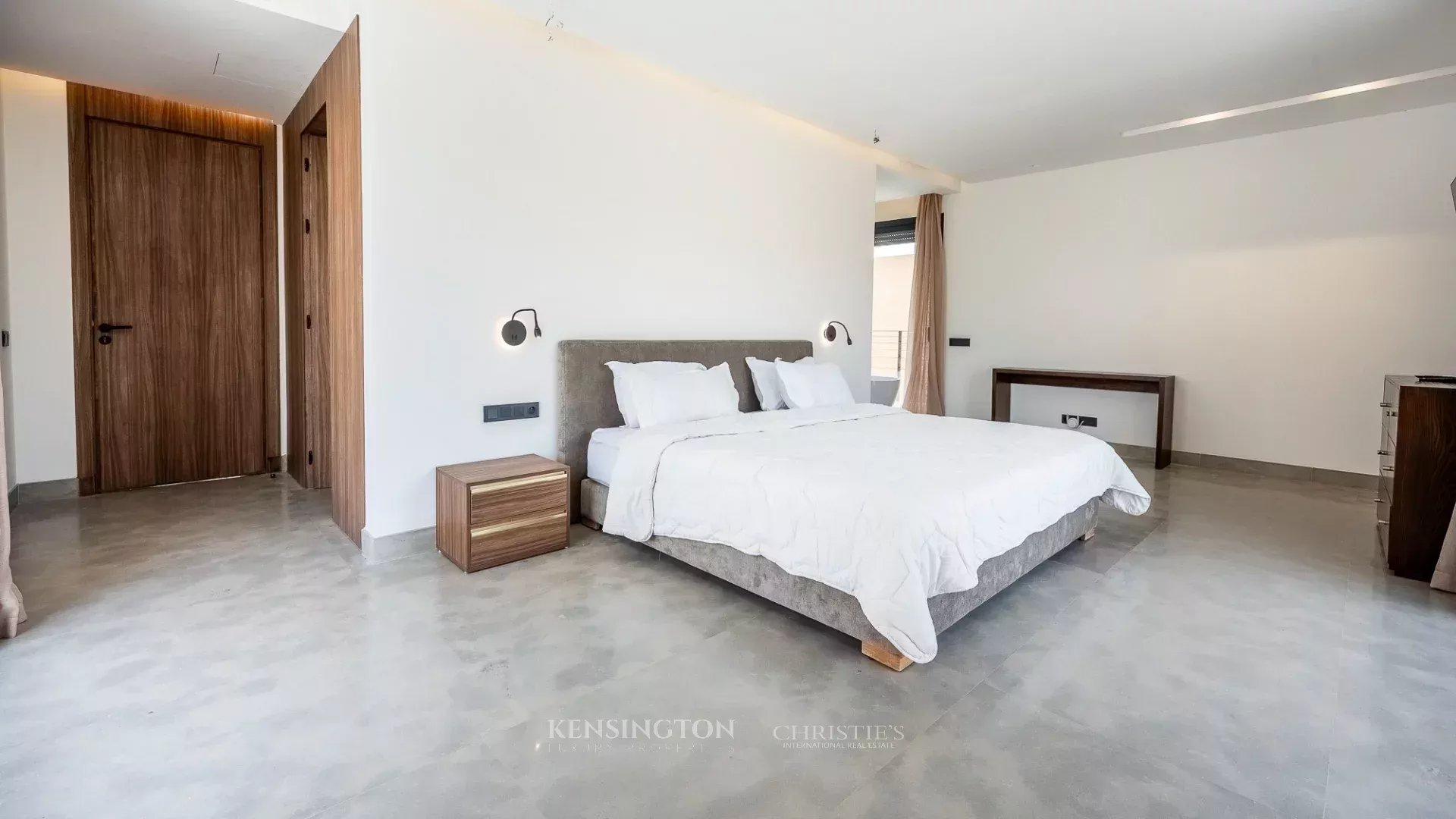 5 Bedroom Villa/Townhouse's Image 11