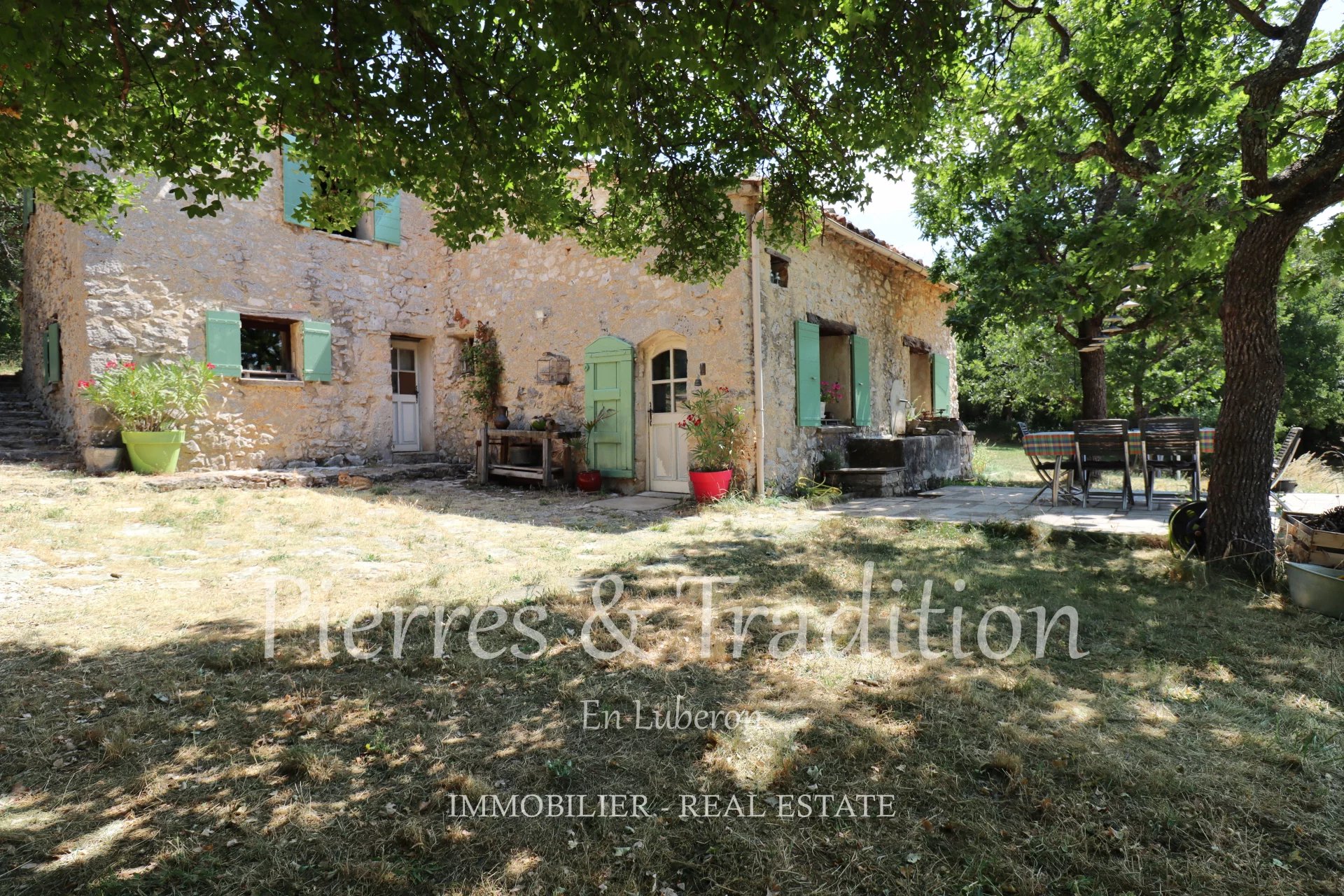 Agence immobilière de Pierres et Tradition en Luberon Apt