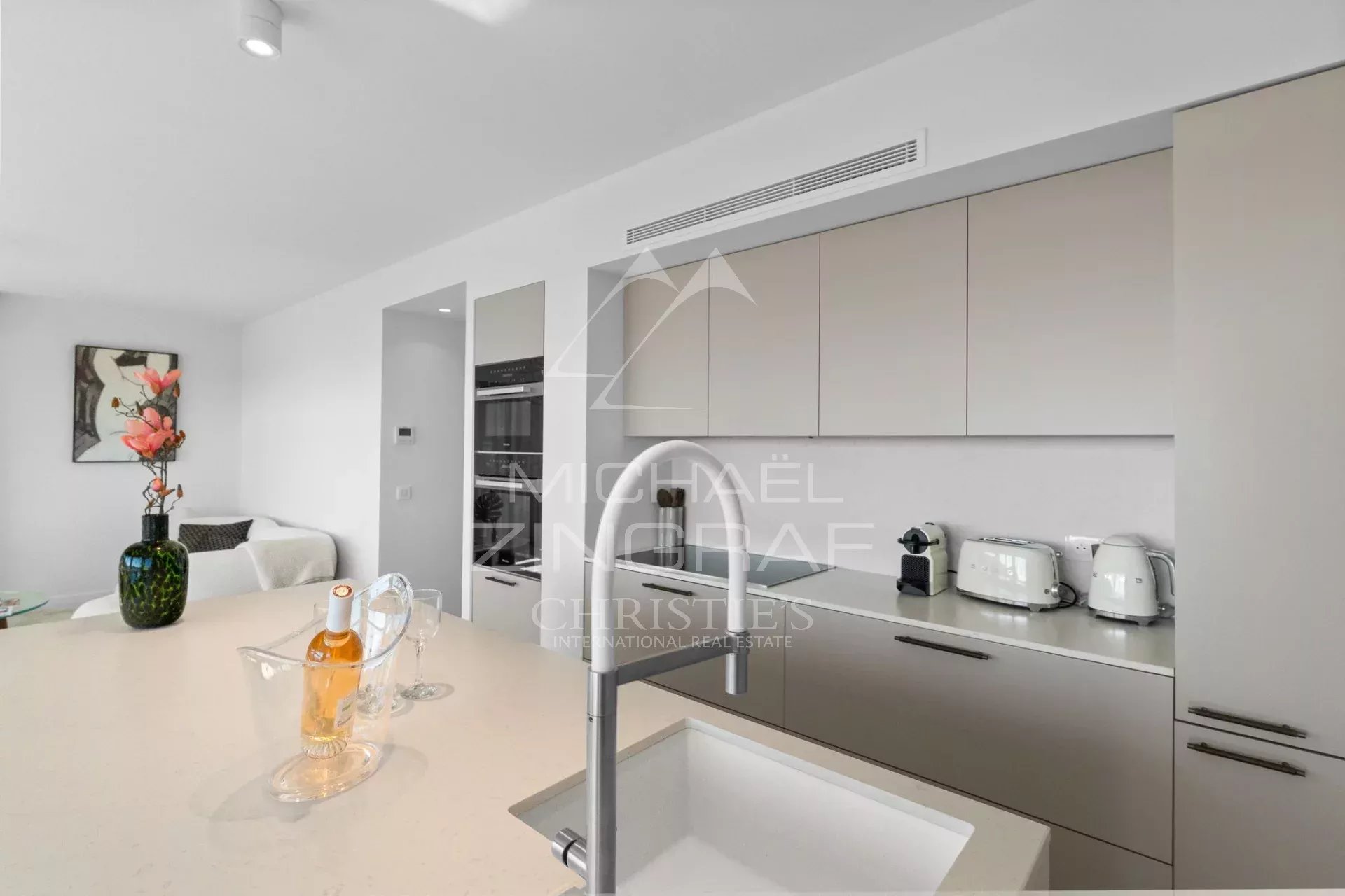 3 Bedroom Apartment/Flat's Image 5