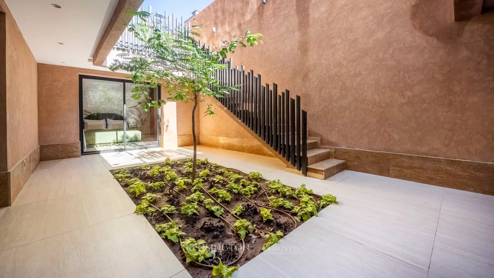 4 Bedroom Villa/Townhouse's Image 18