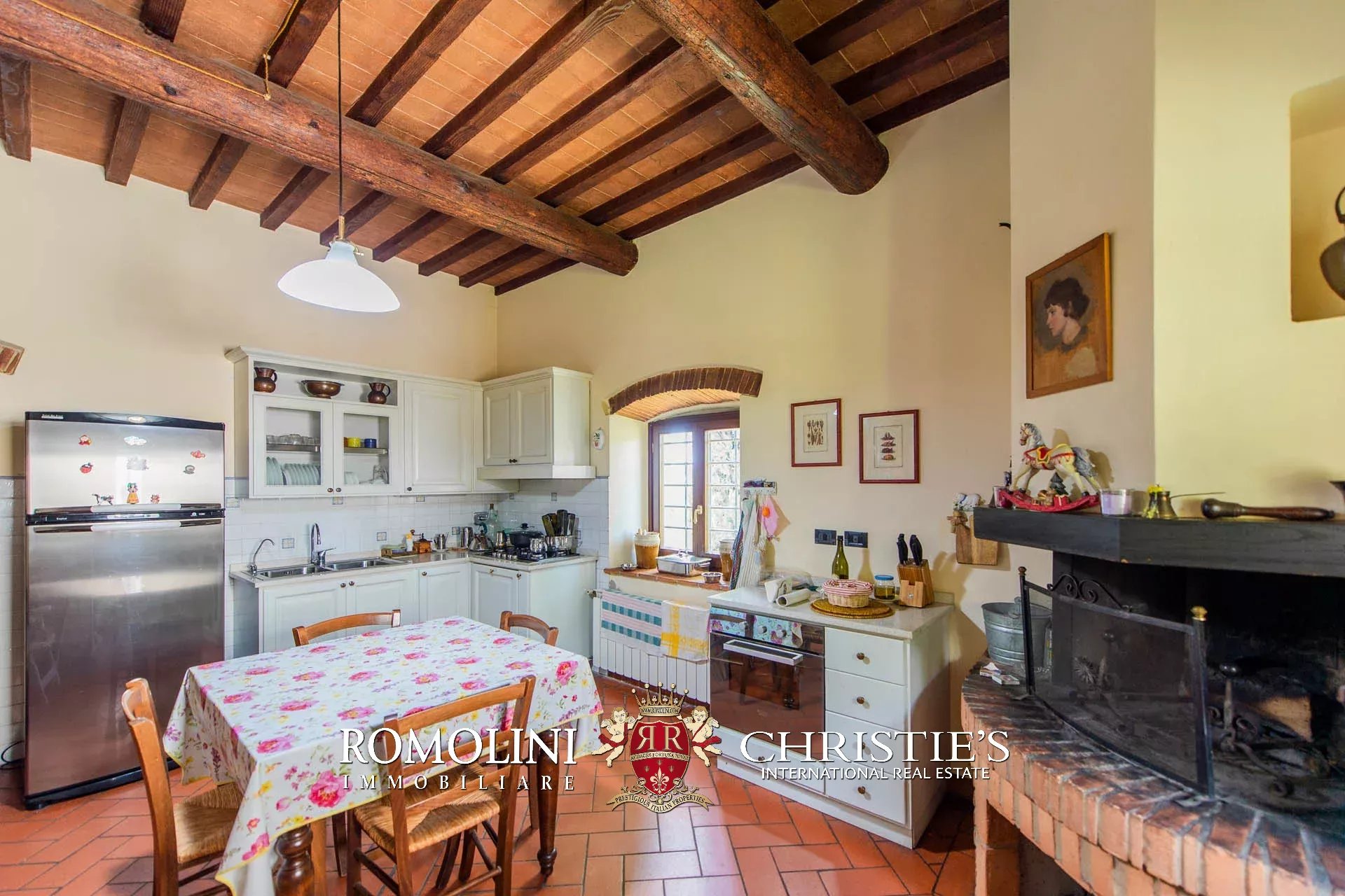6 Bedroom Villa/Townhouse's Image 31