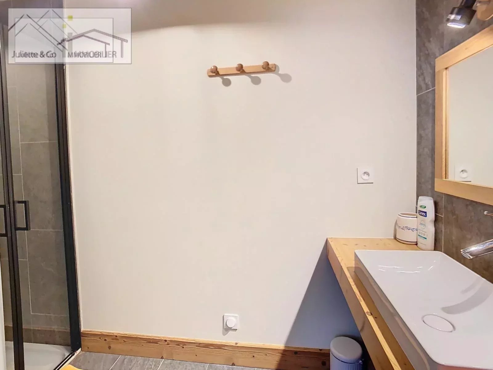 Photo of Chamonix F5 a stone's throw from the city center, completely renovated