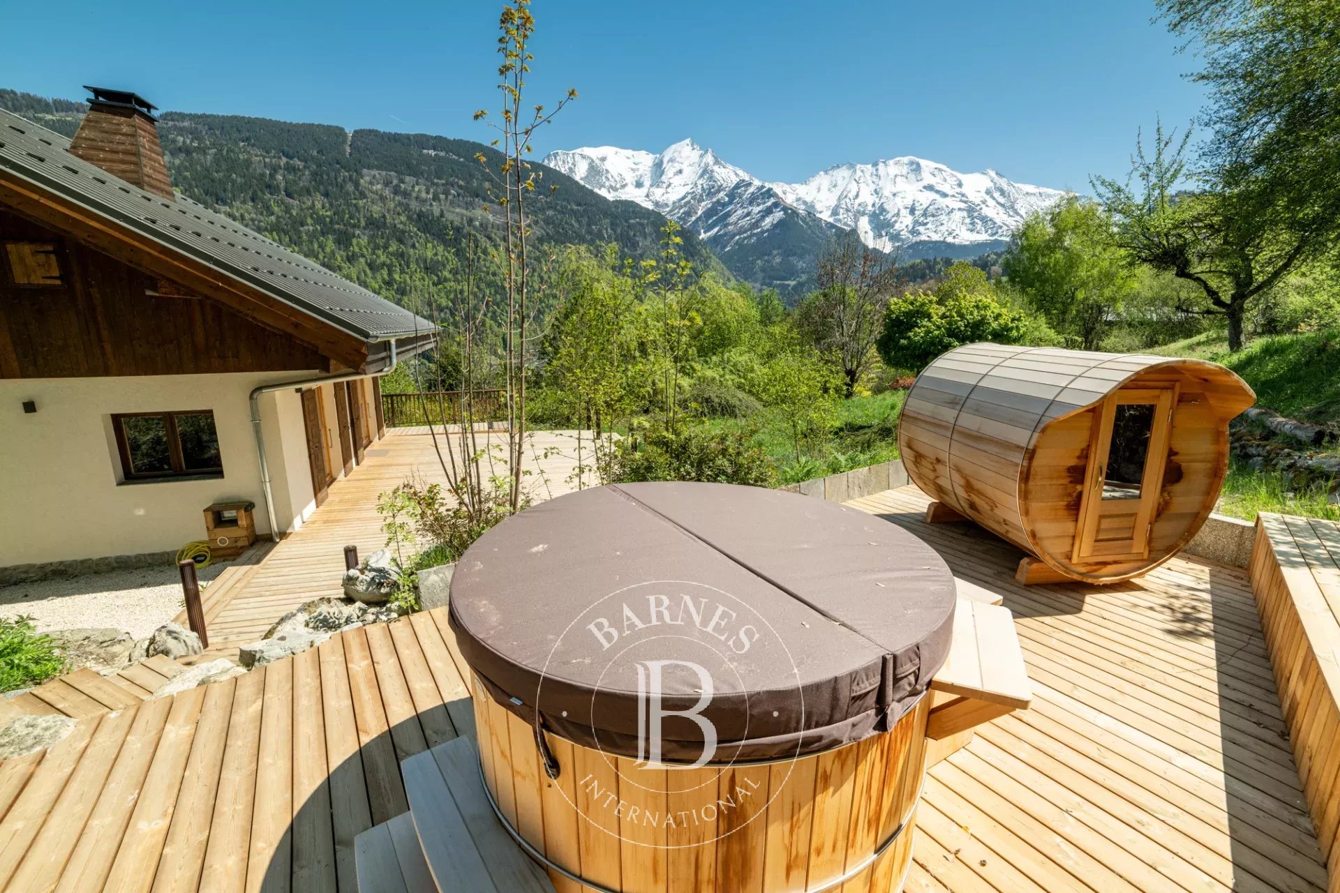 Chalet Saint-Gervais-les-Bains  -  ref 86824522 (picture 2)