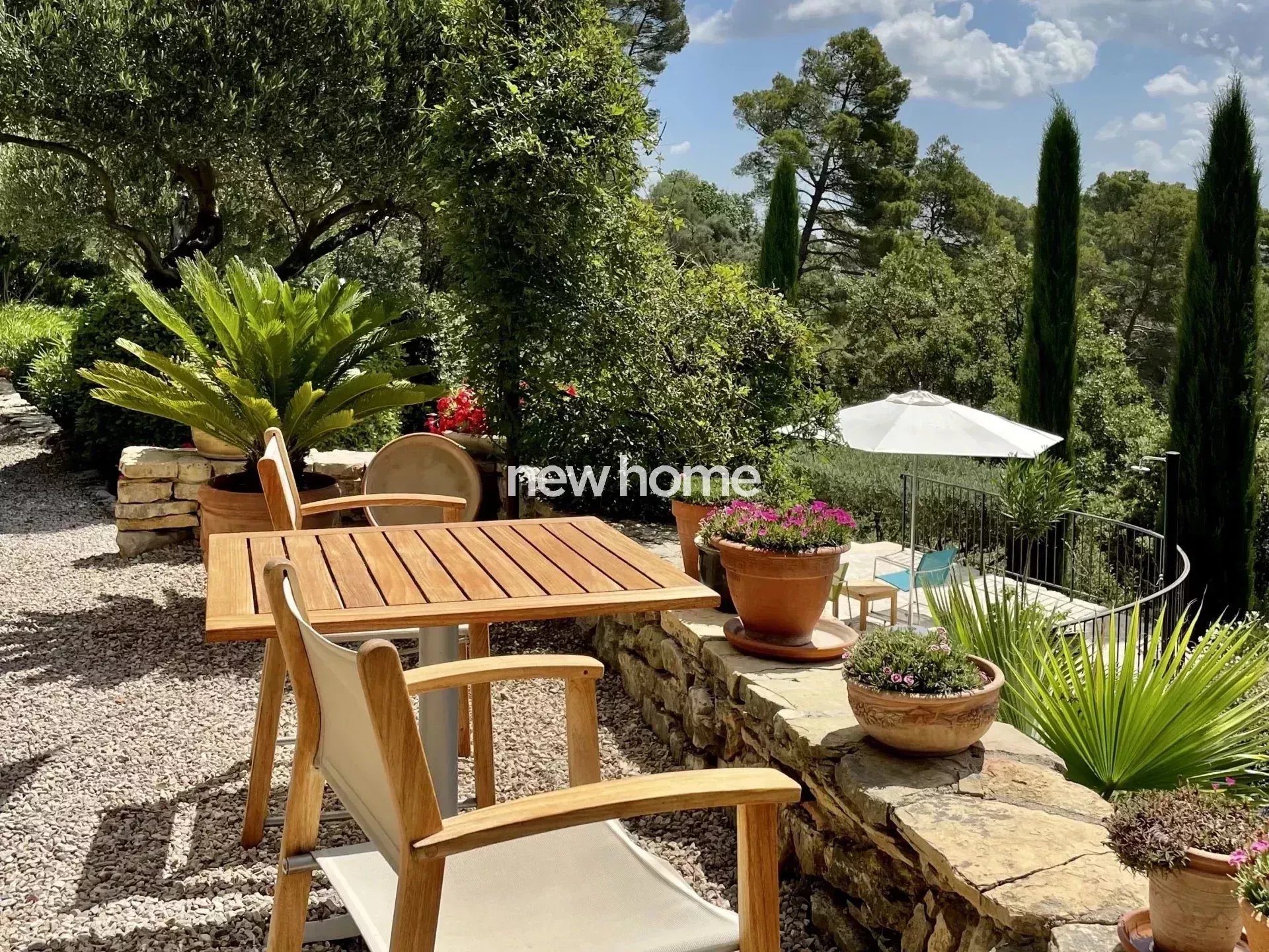 Magnifique villa avec vue panoramique à Lorgues