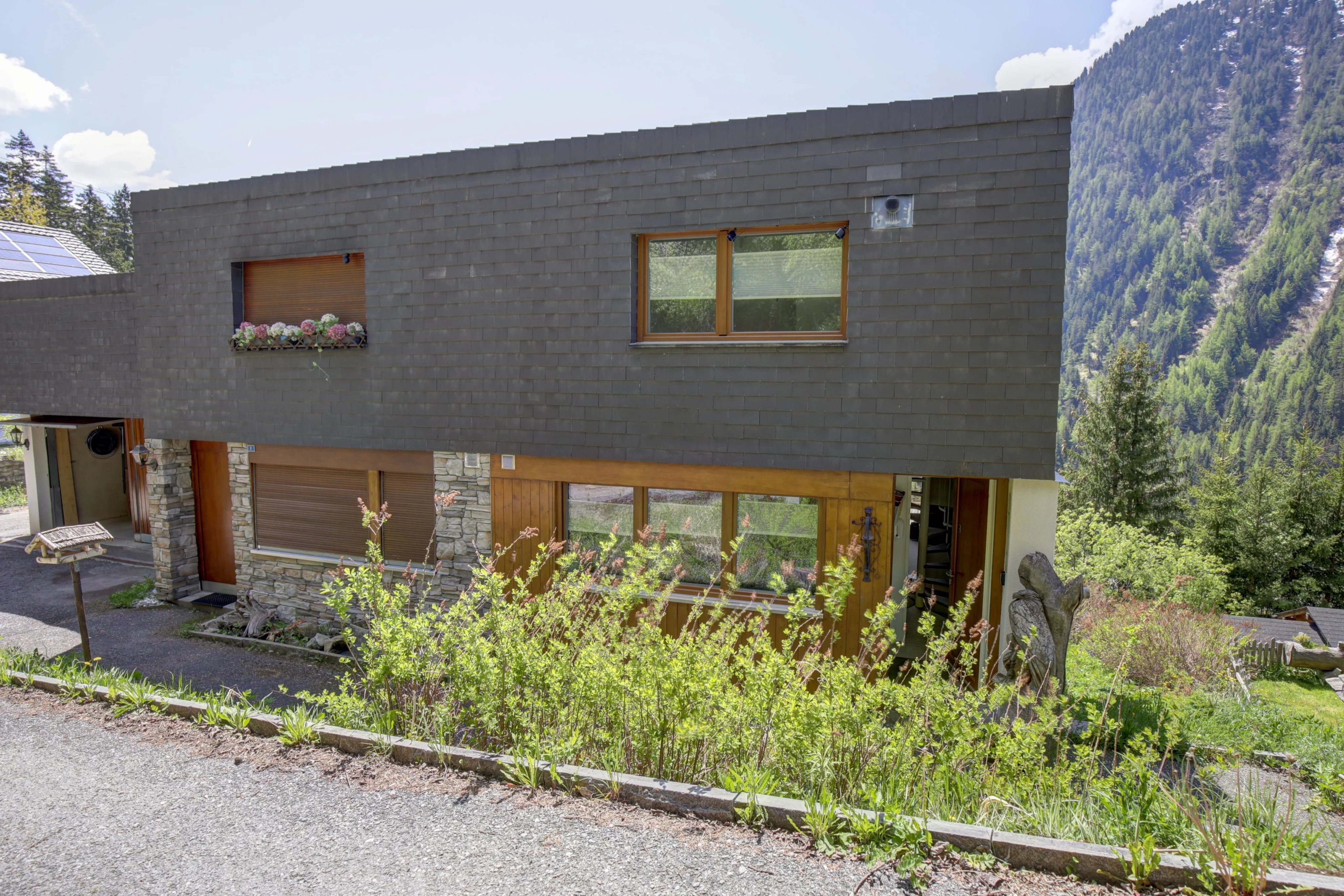 Au cœur de la forêt, belle maison mitoyenne à Champex-Lac !