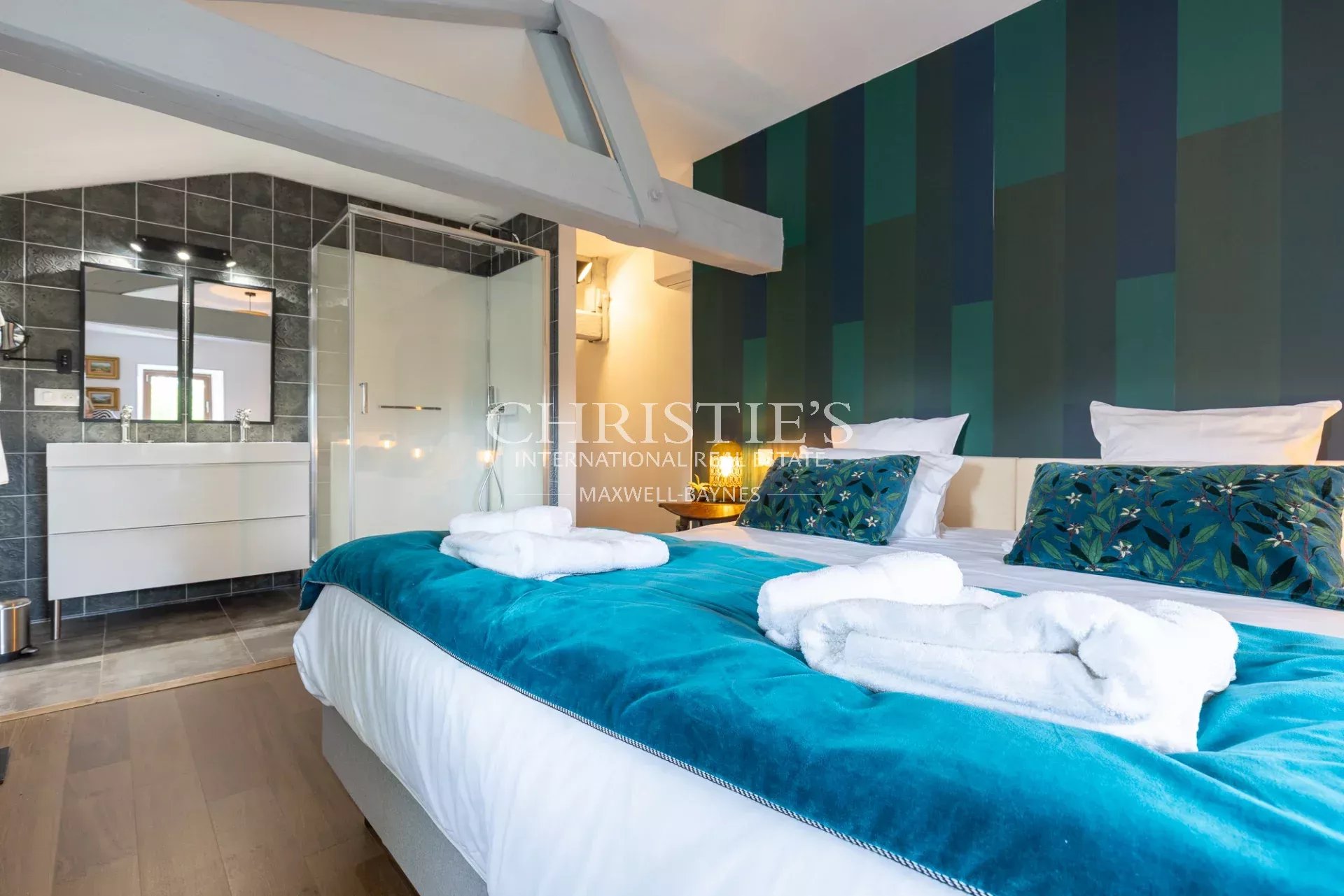 12 Bedroom Villa/Townhouse's Image 12