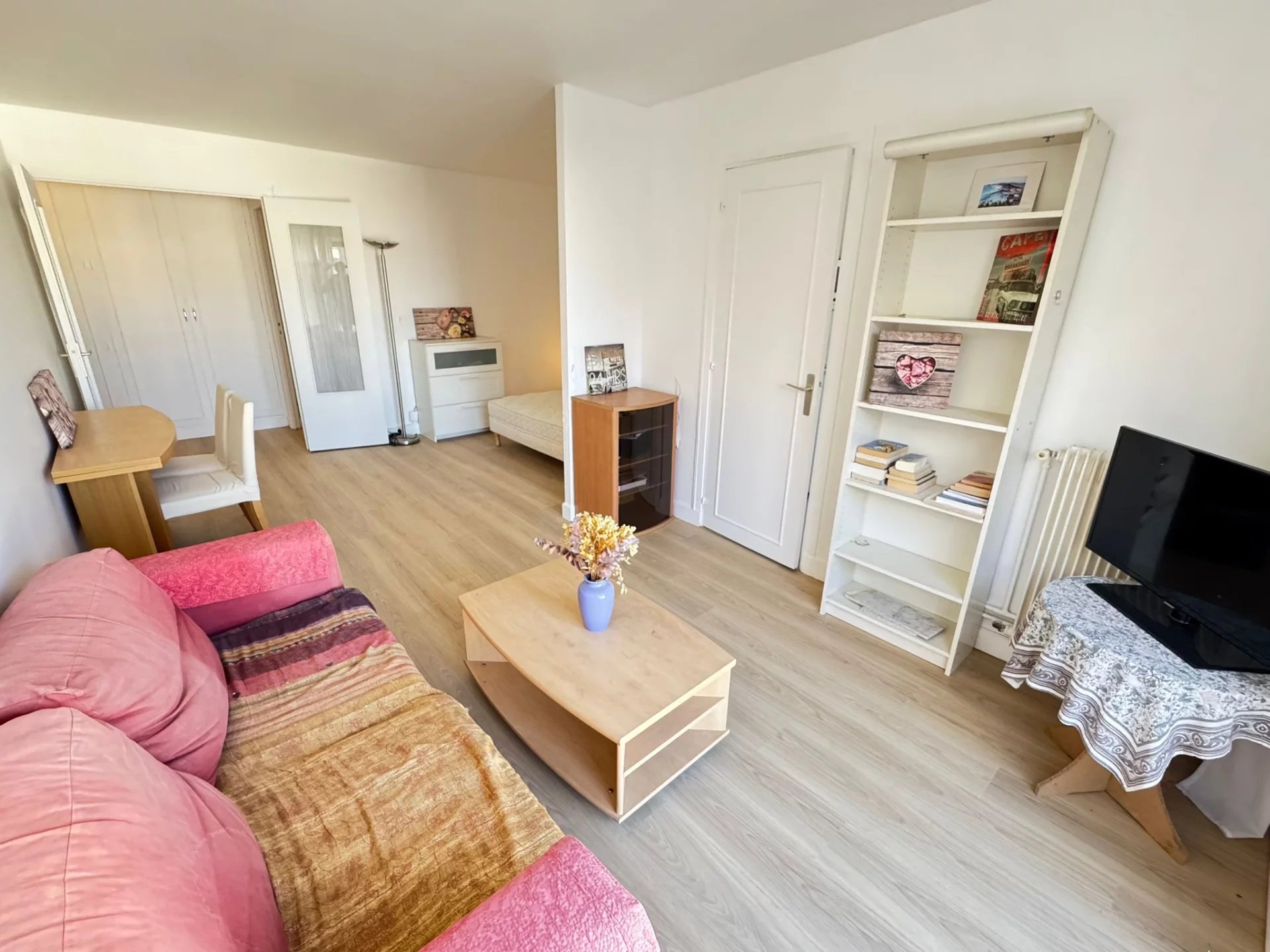 APPART PRET A HABITER 37 m² – Vue Tour Eiffel – Paris 15ᵉ - étage élevé - Photo 5