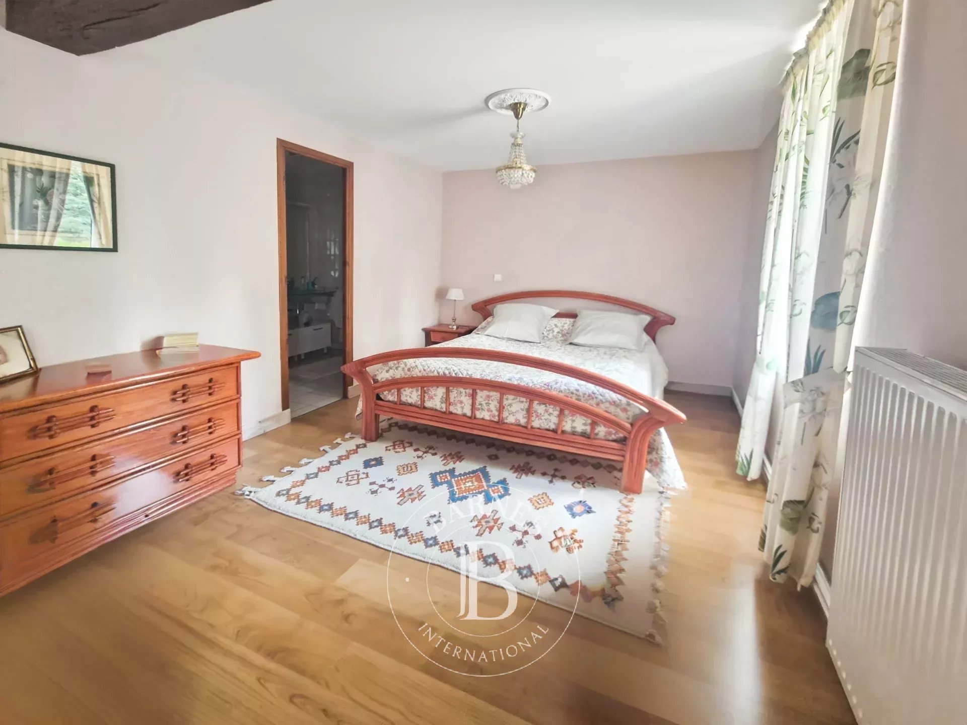 Riom  - Maison 8 Pi&egrave;ces 4 Chambres - picture 10
