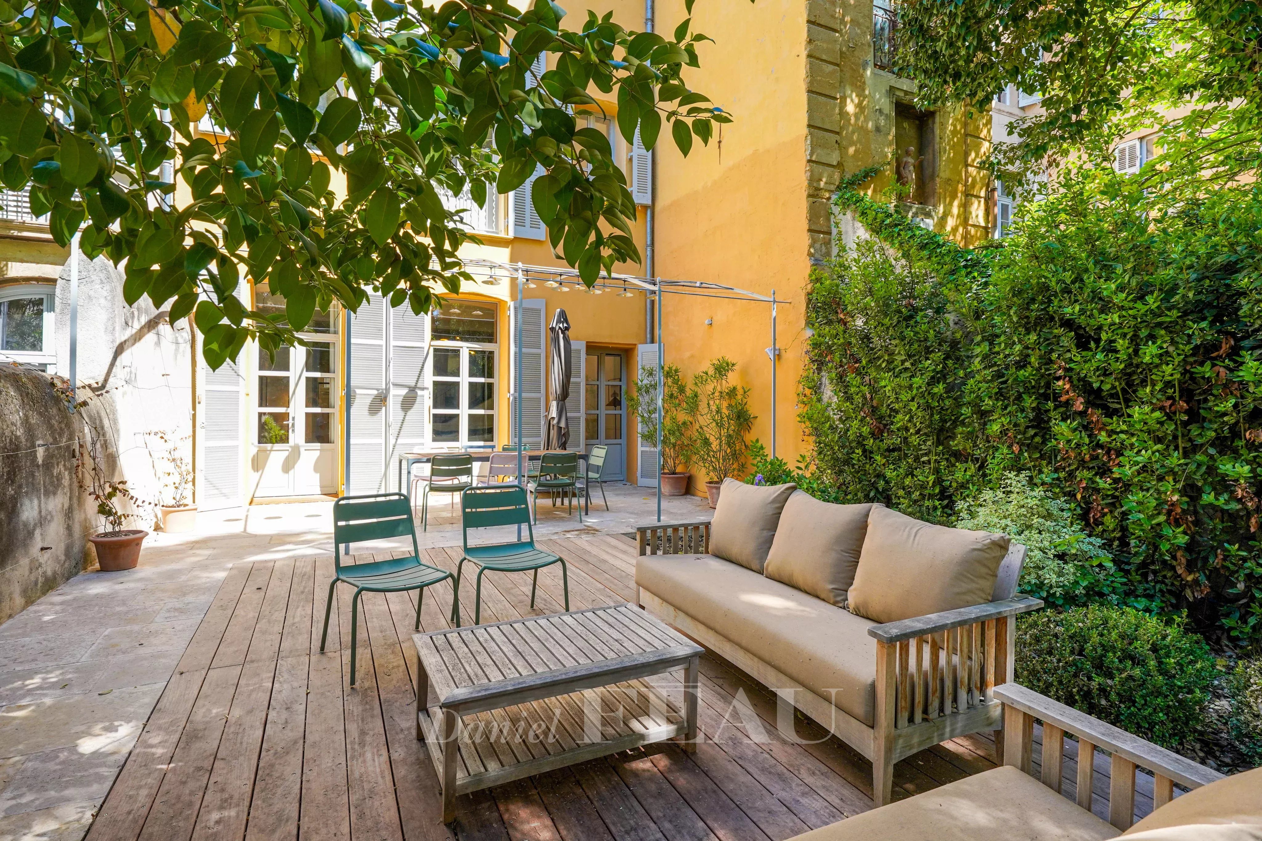 Aix en Provence - Hôtel particulier et son jardin