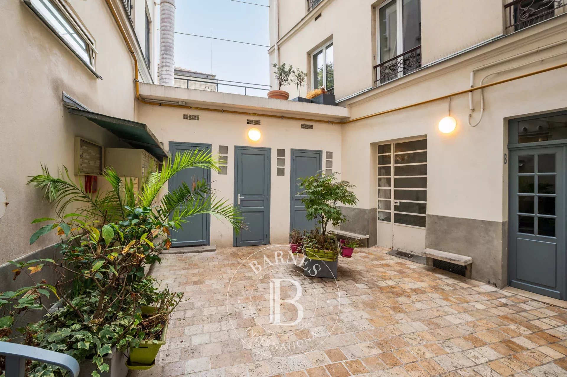 Daire Paris 18ème - picture 10