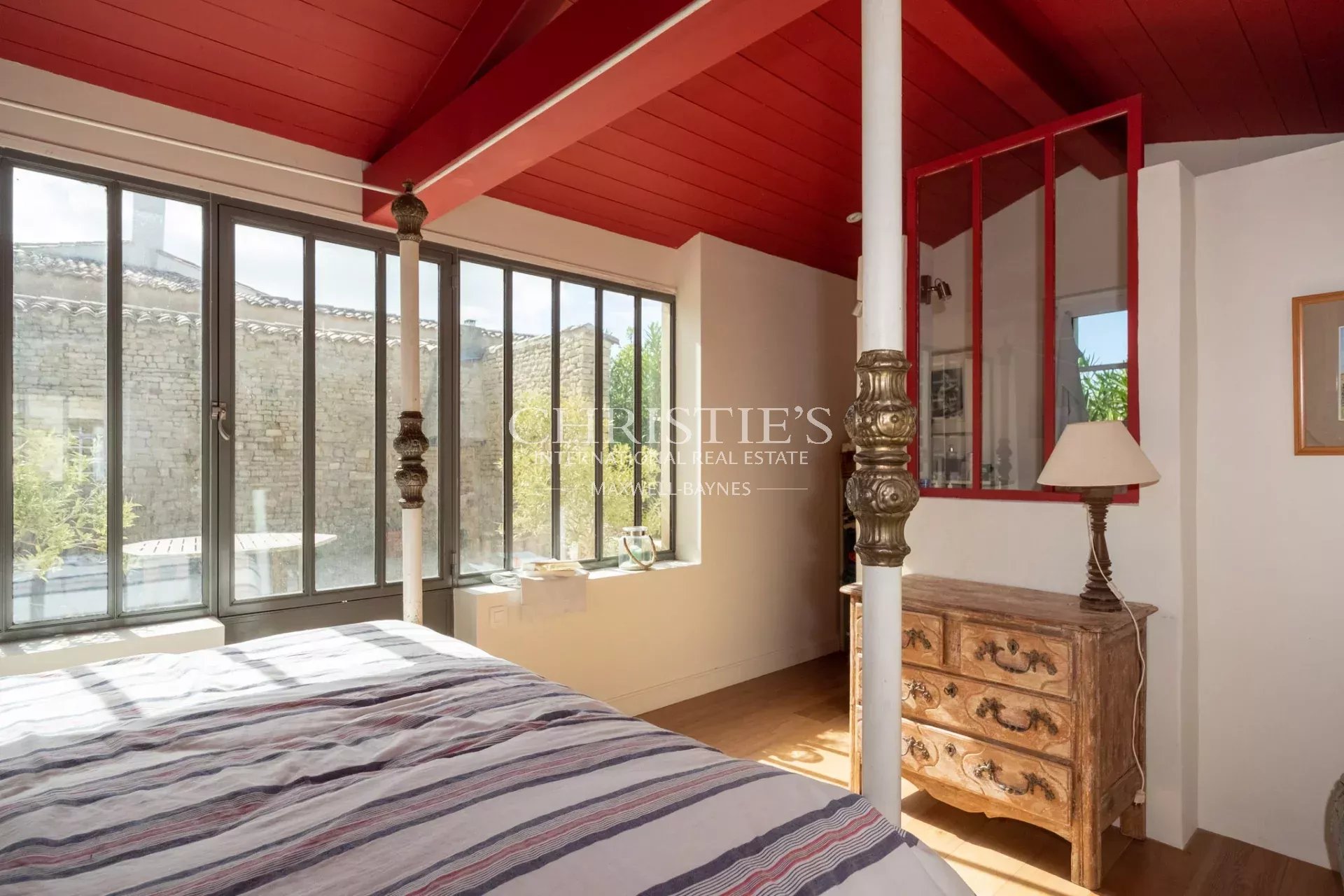 8 Bedroom Villa/Townhouse's Image 4
