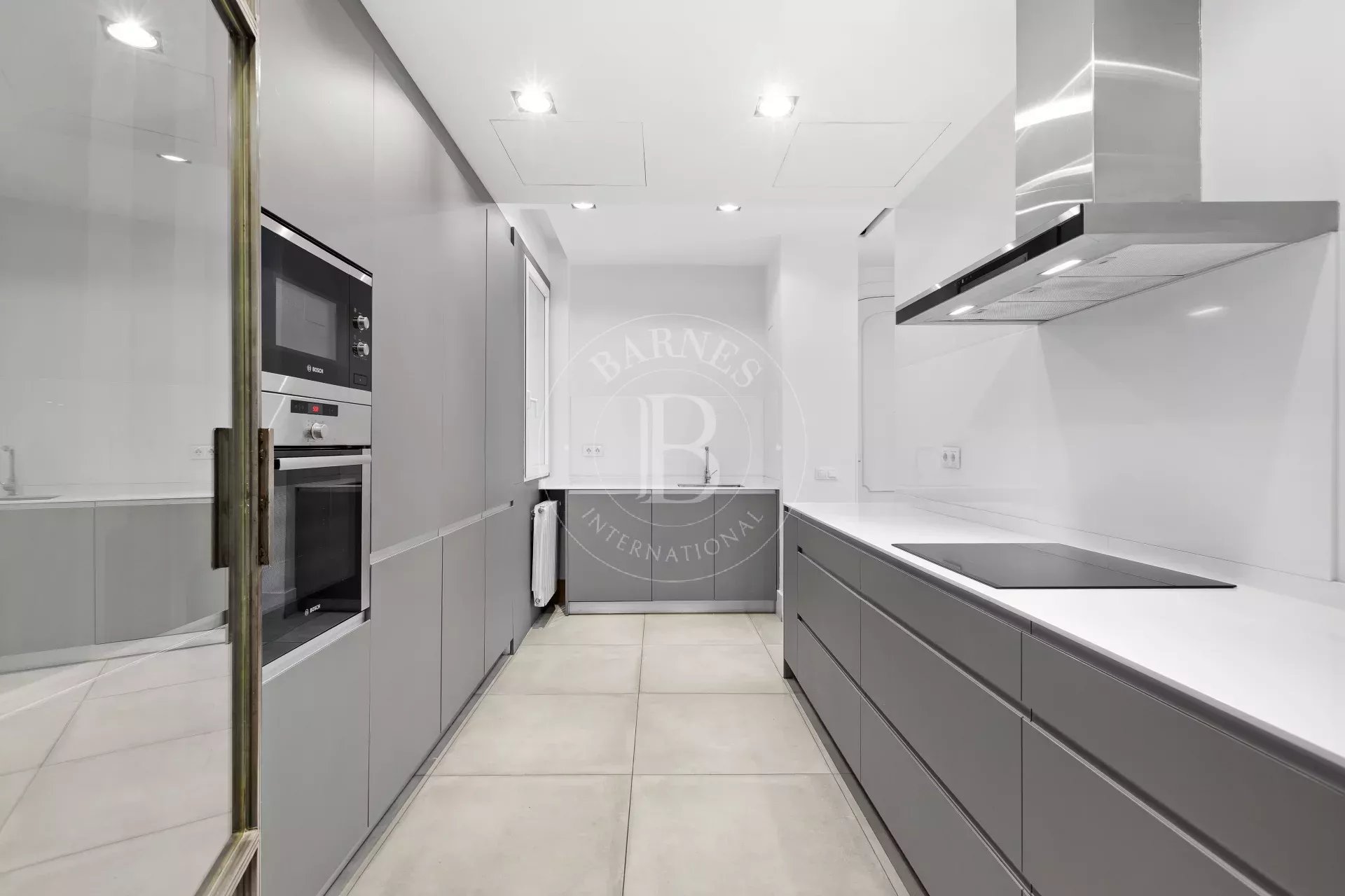 Daire Madrid - picture 11