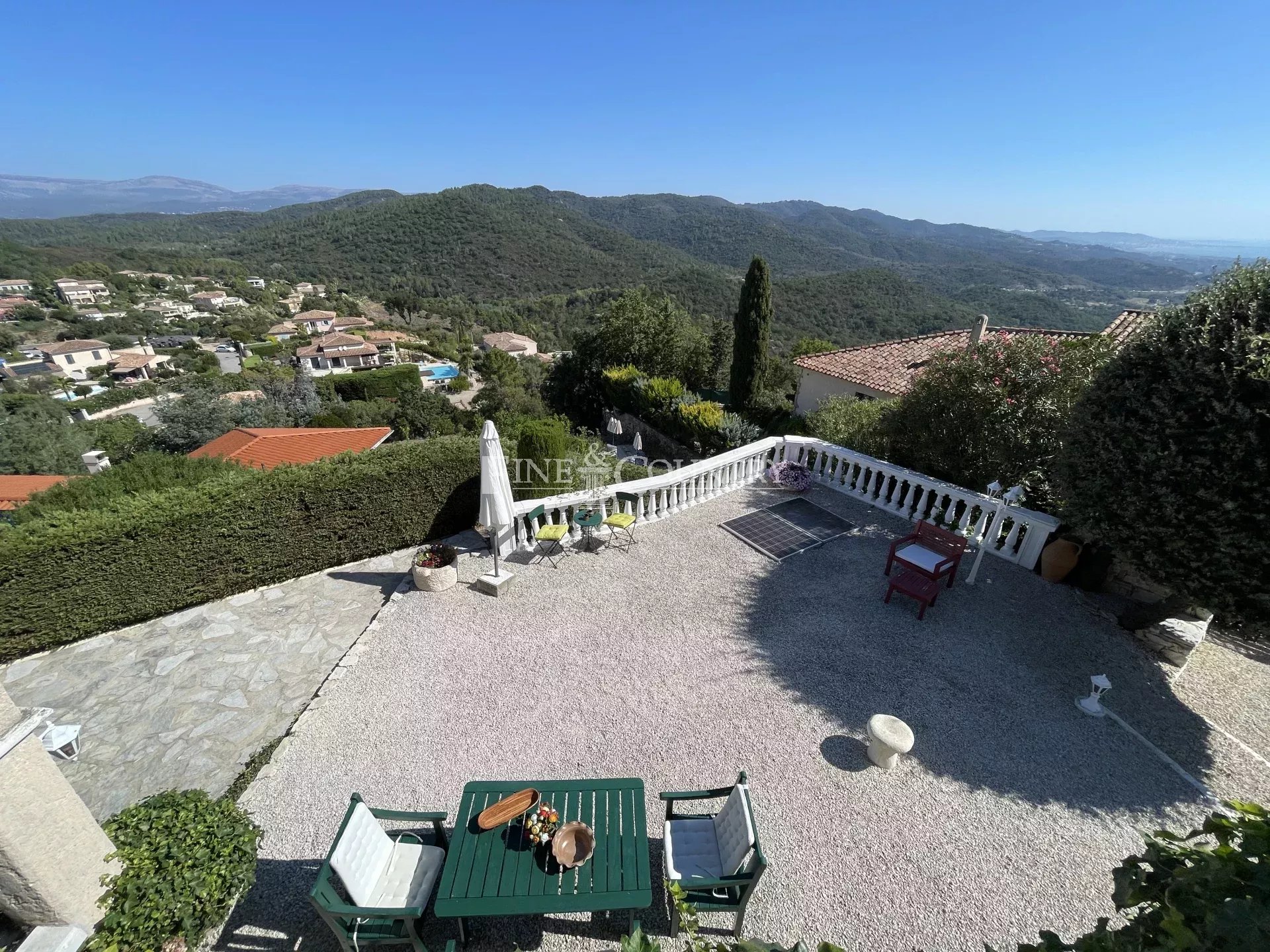 Photo of Charming Provençale Villa for Sale in les Adrets-de-l'Esterel,  with sea view