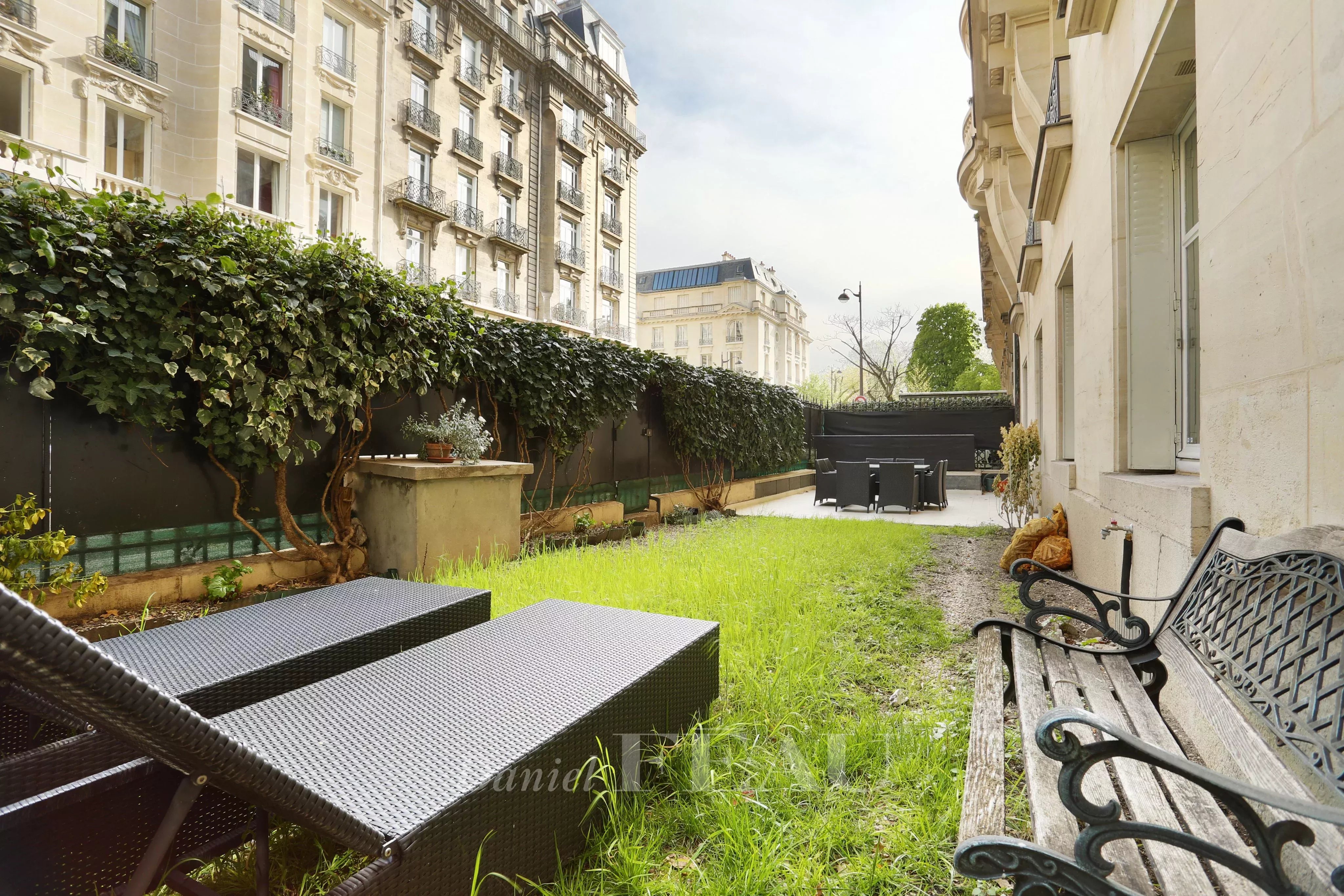 Rental Apartment Paris 7th