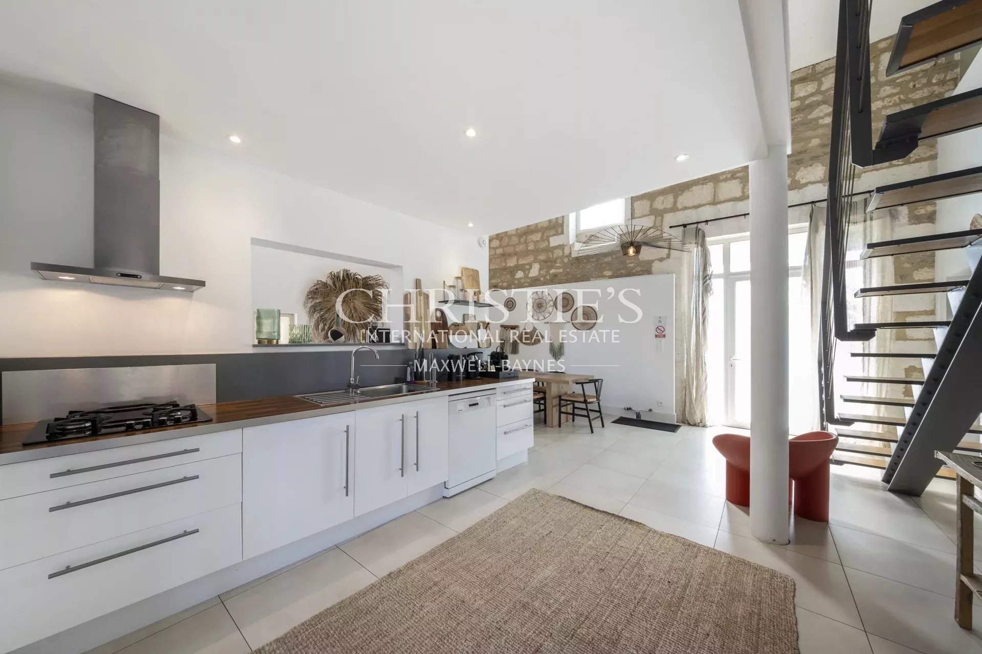 13 Bedroom Villa/Townhouse's Image 36