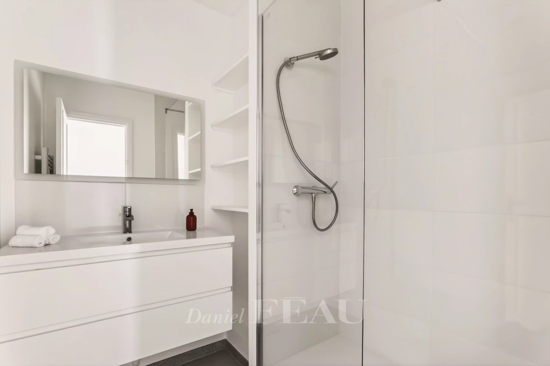 1 Bedroom Apartment/Flat's Image 7