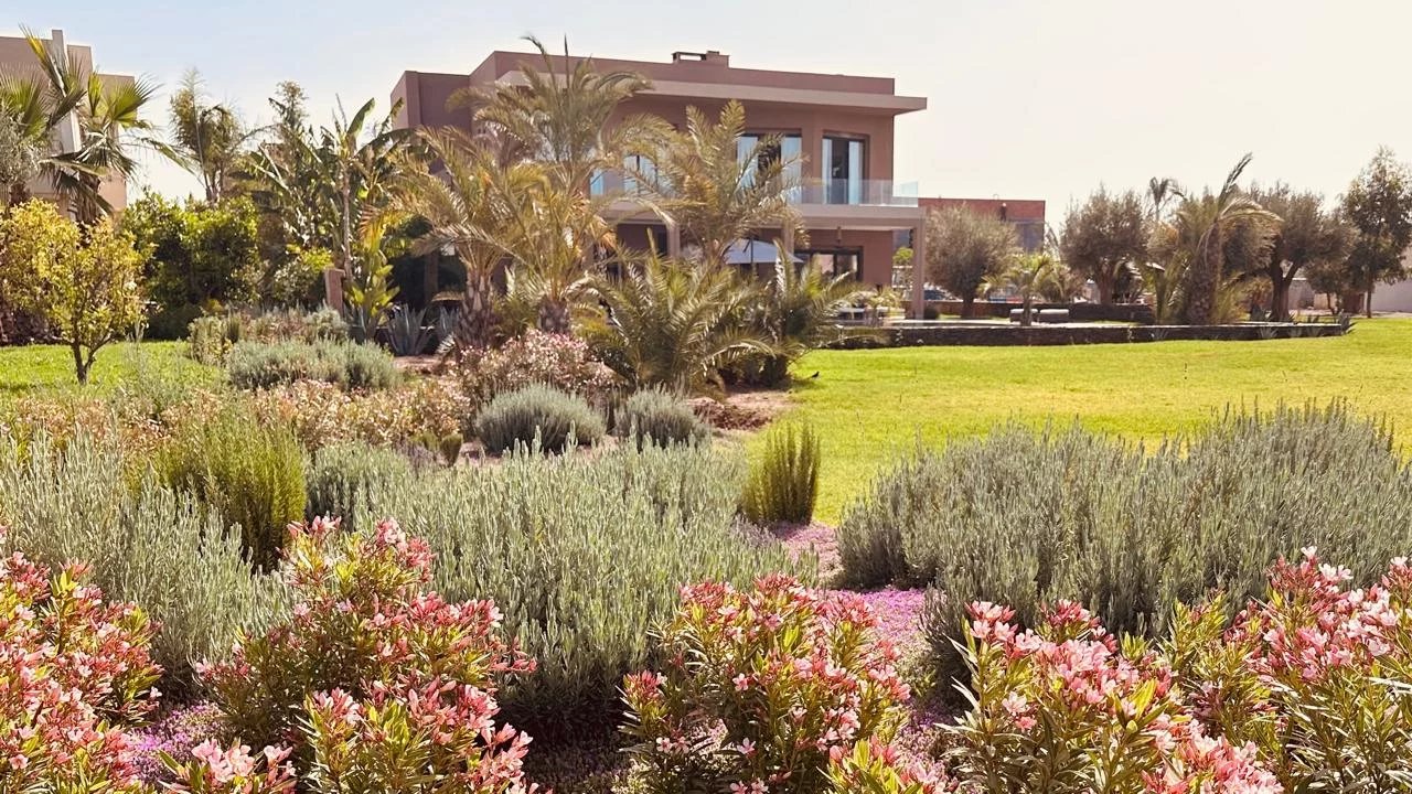 Front-row villa on Amelkis golf course