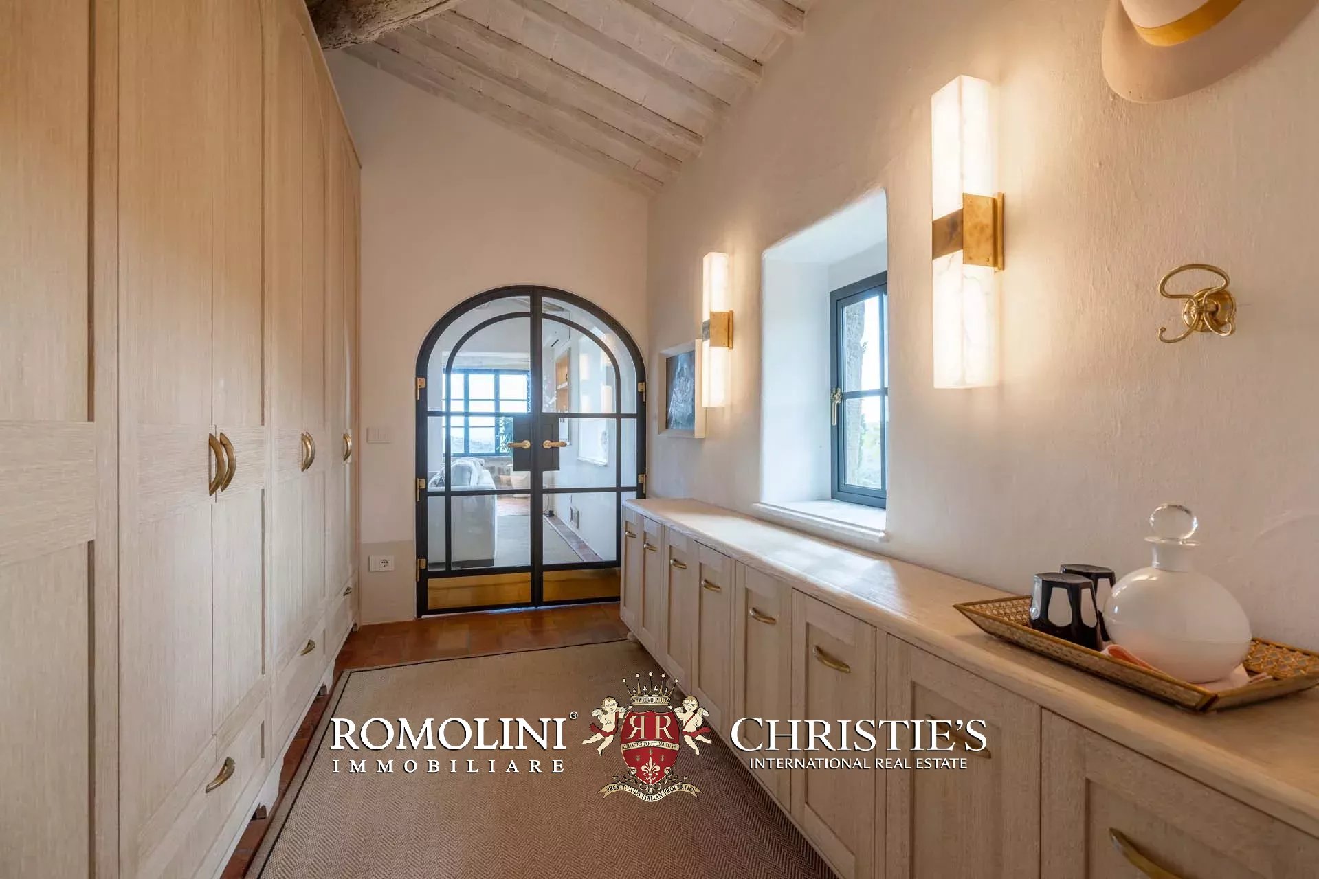 4 Bedroom Villa/Townhouse's Image 35