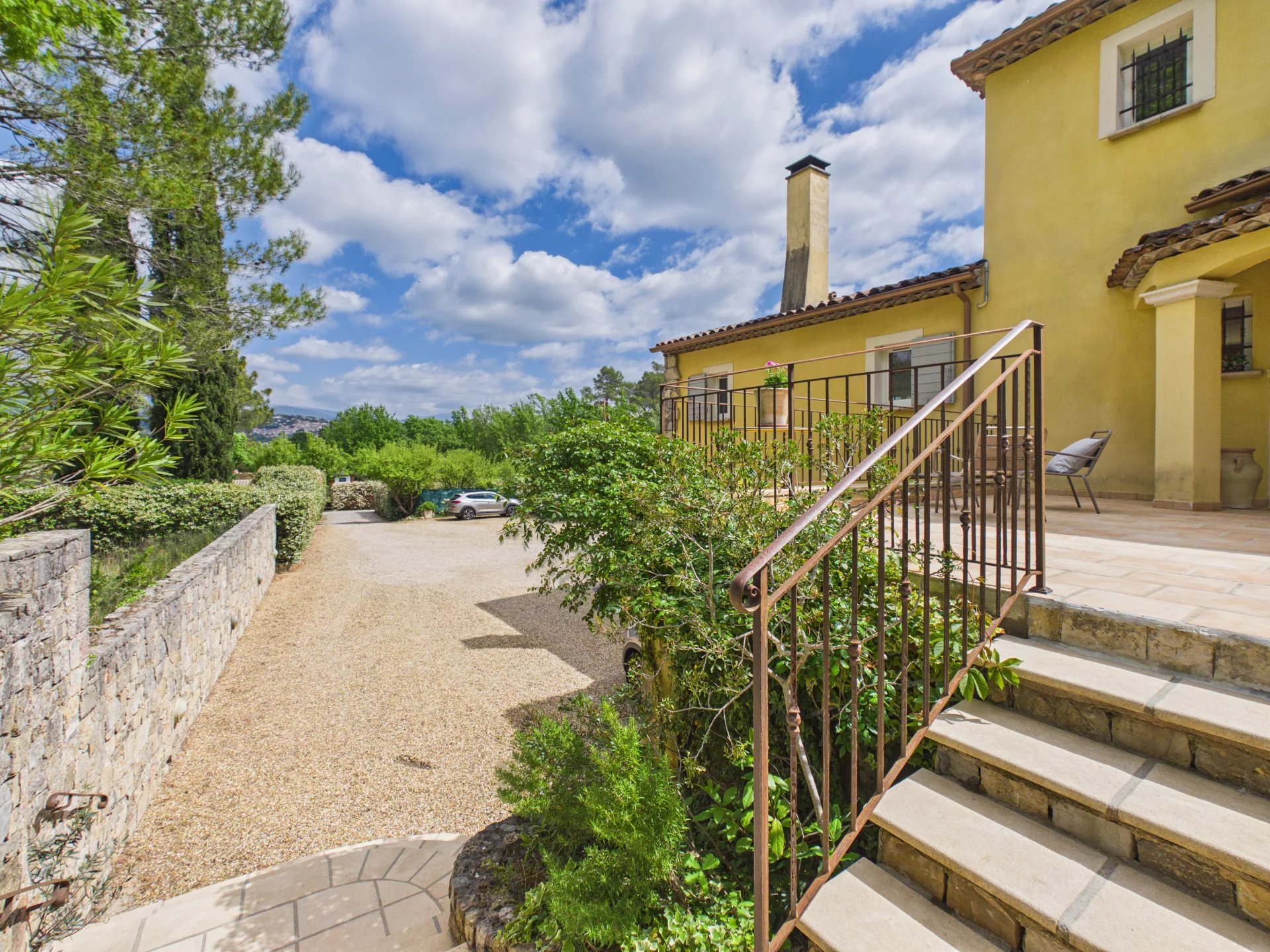 Fabulous 4 bedroom house with large Independent Studio and Swimming Pool - Fayence