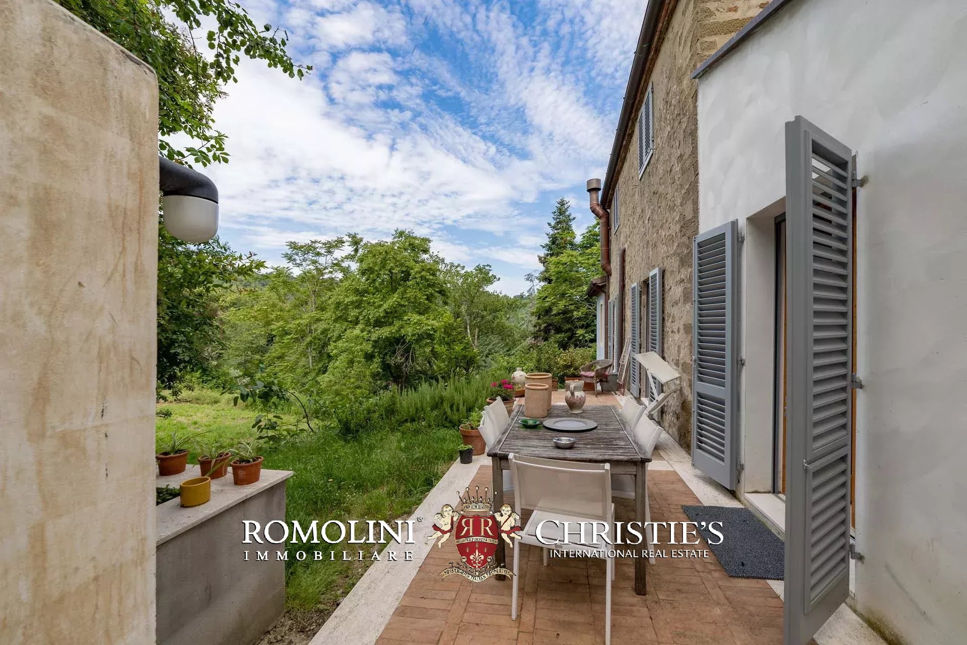 11 Bedroom Villa/Townhouse's Image 120