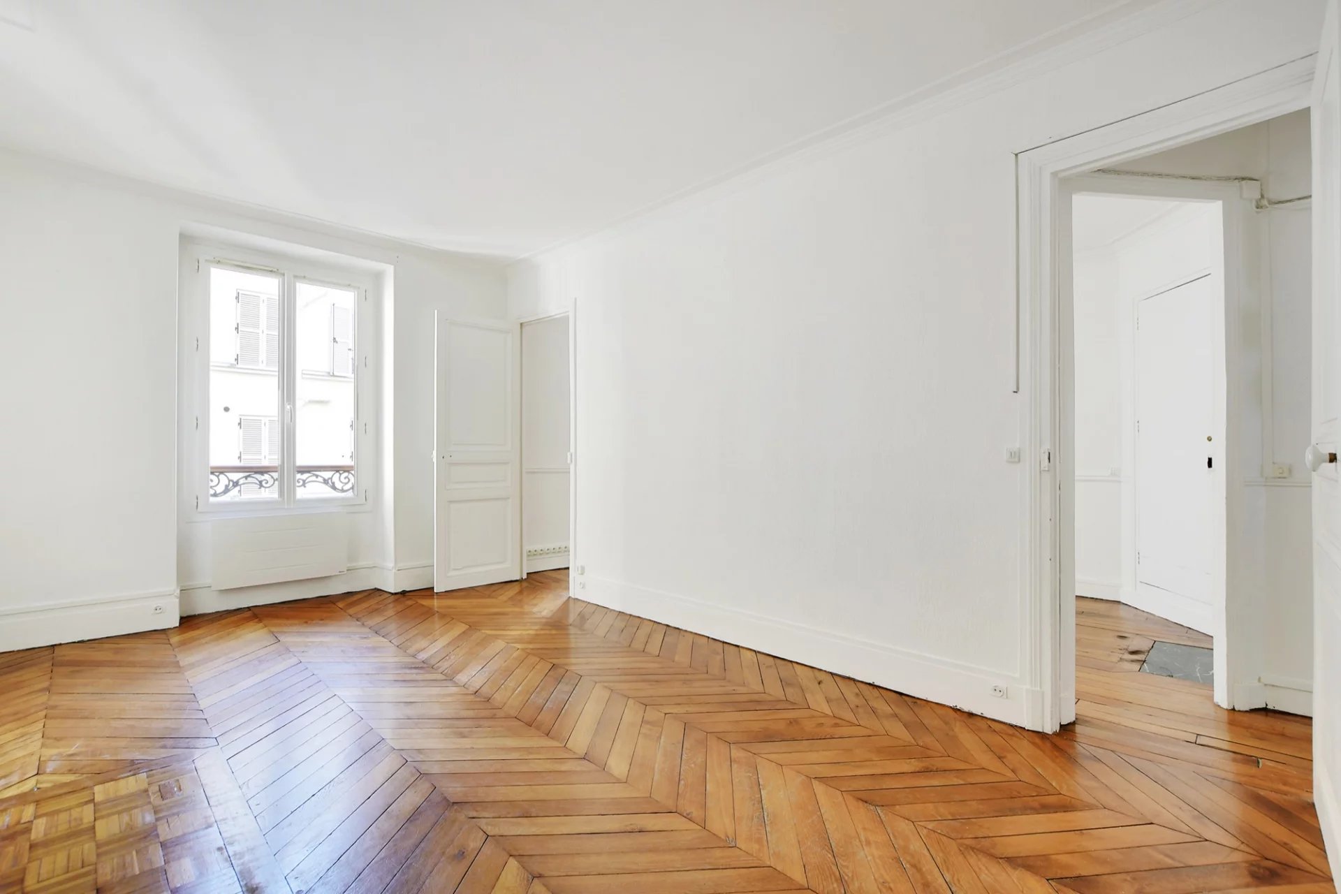 Sale Apartment - Paris 17th (Paris 17ème)