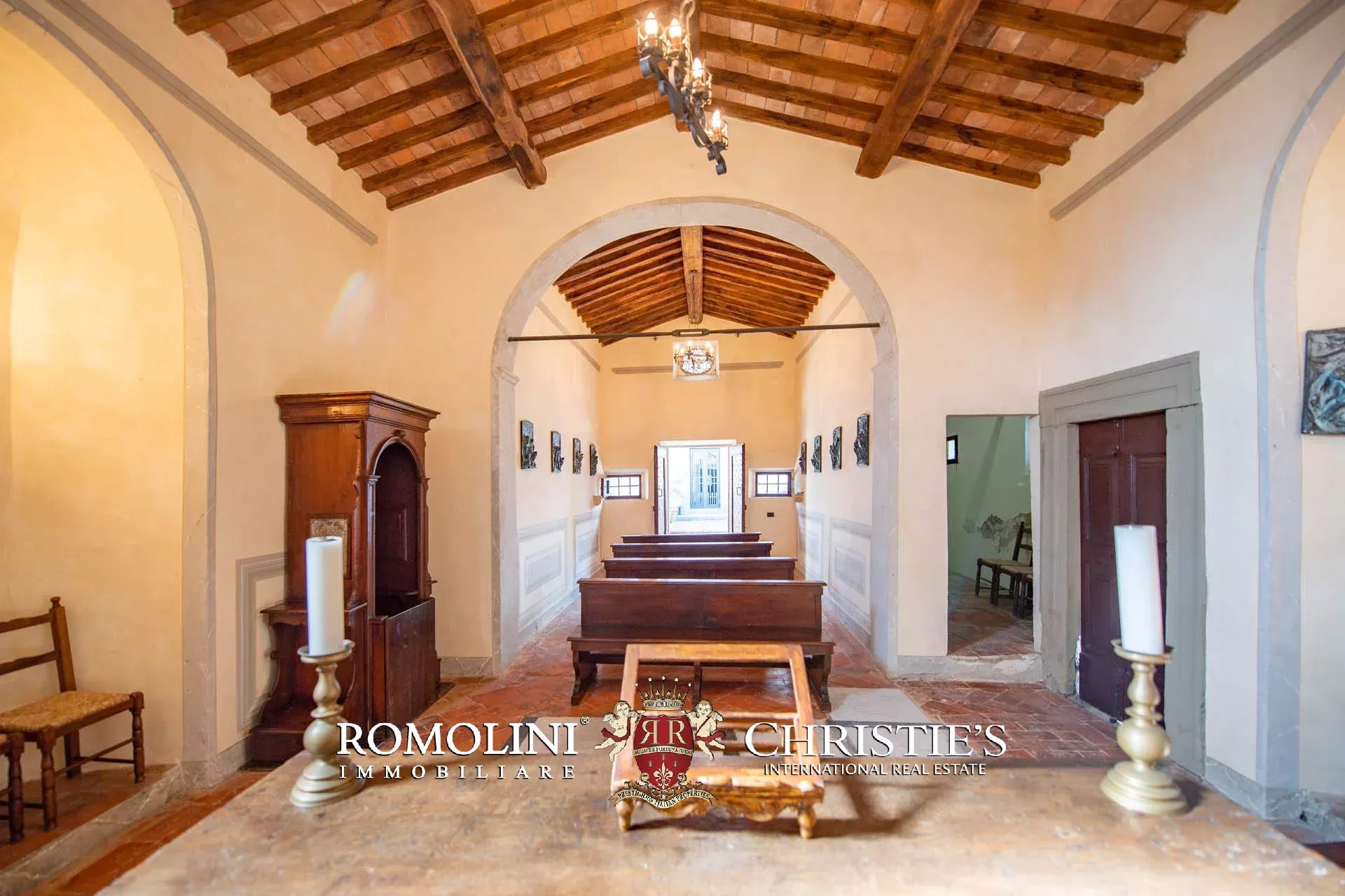 9 Bedroom Chateau's Image 26