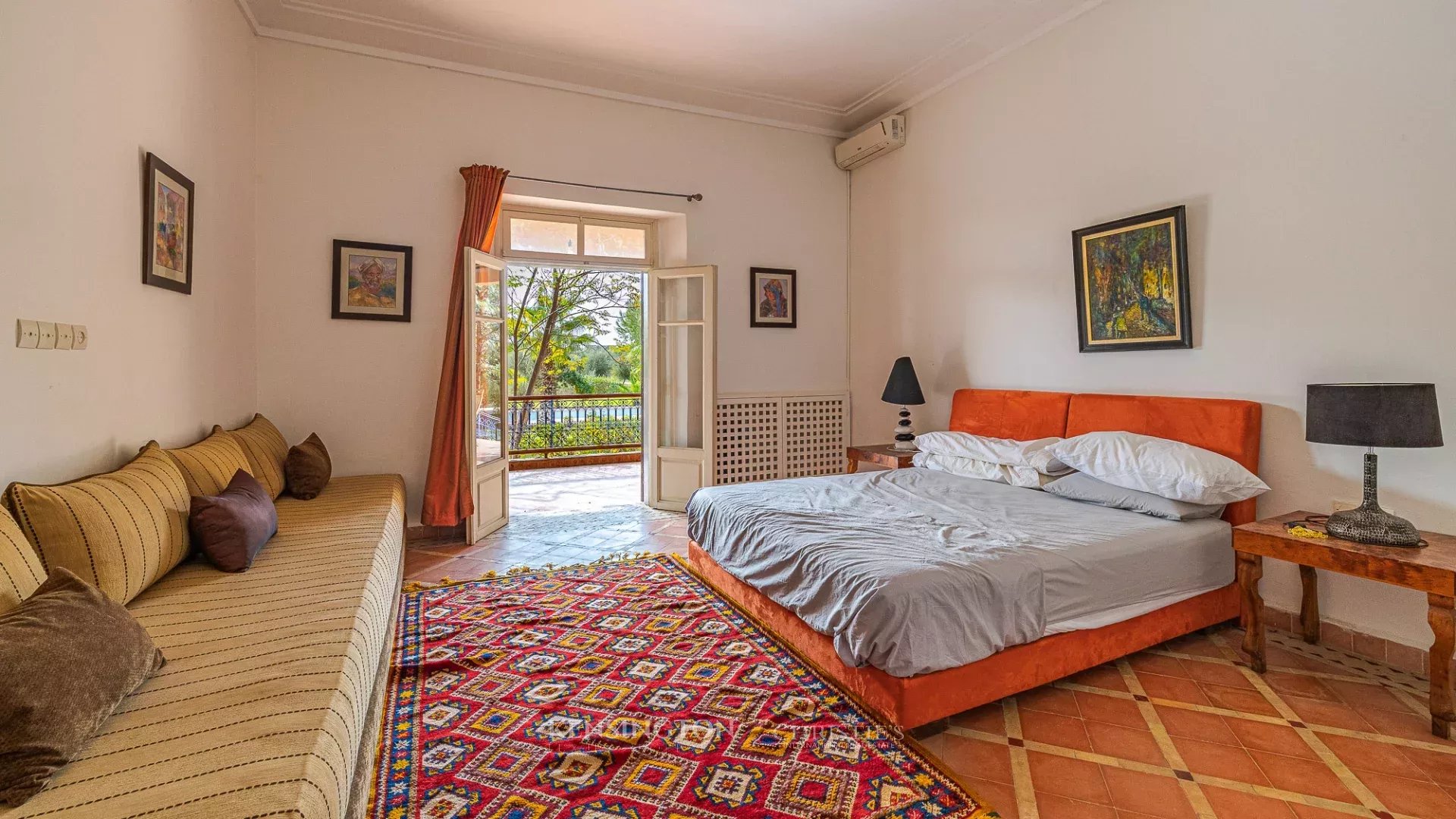 8 Bedroom Villa/Townhouse's Image 12
