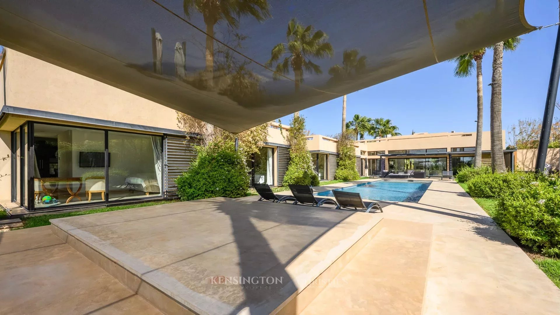 4 Bedroom Villa/Townhouse's Image 3