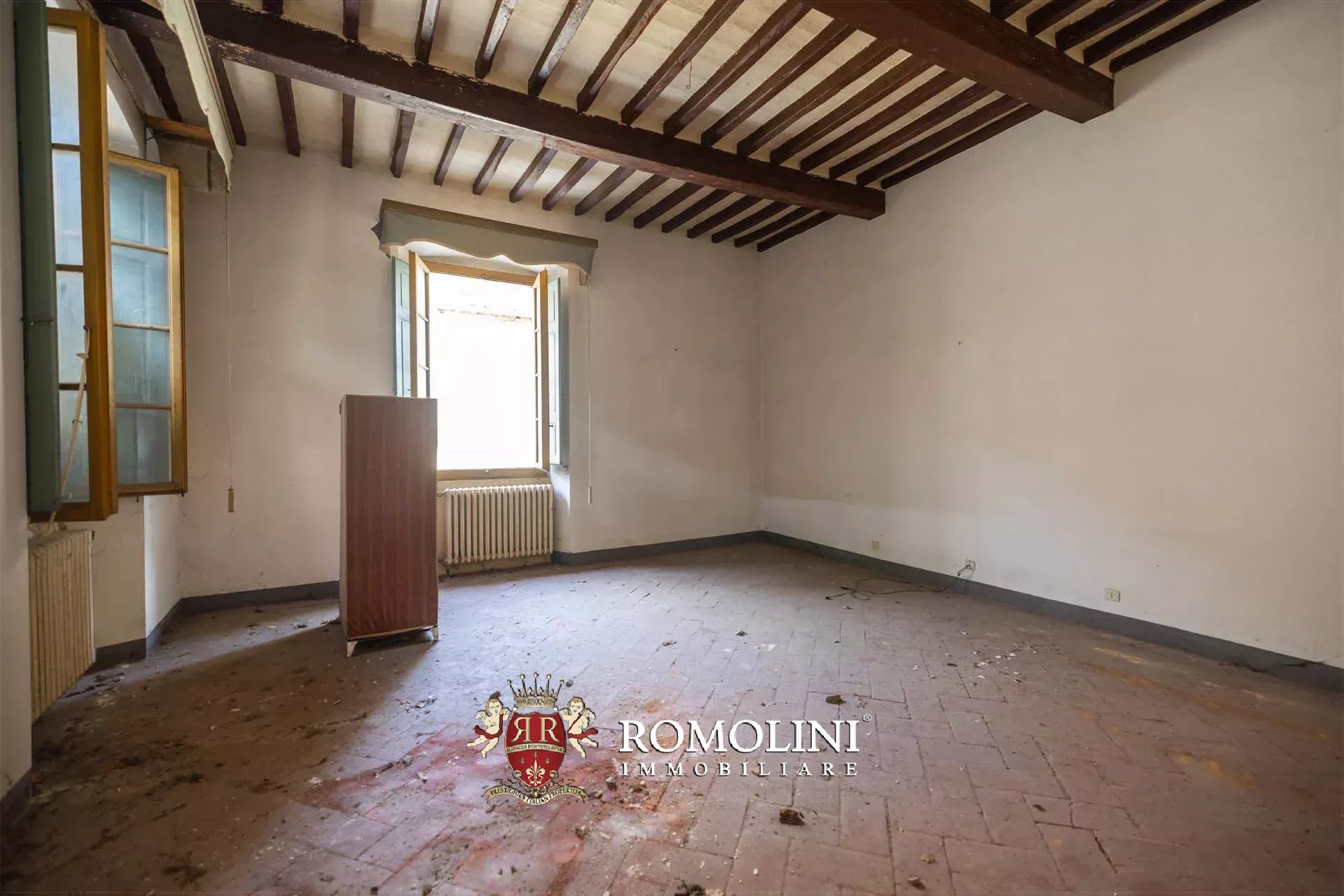 8 Bedroom Villa/Townhouse's Image 32