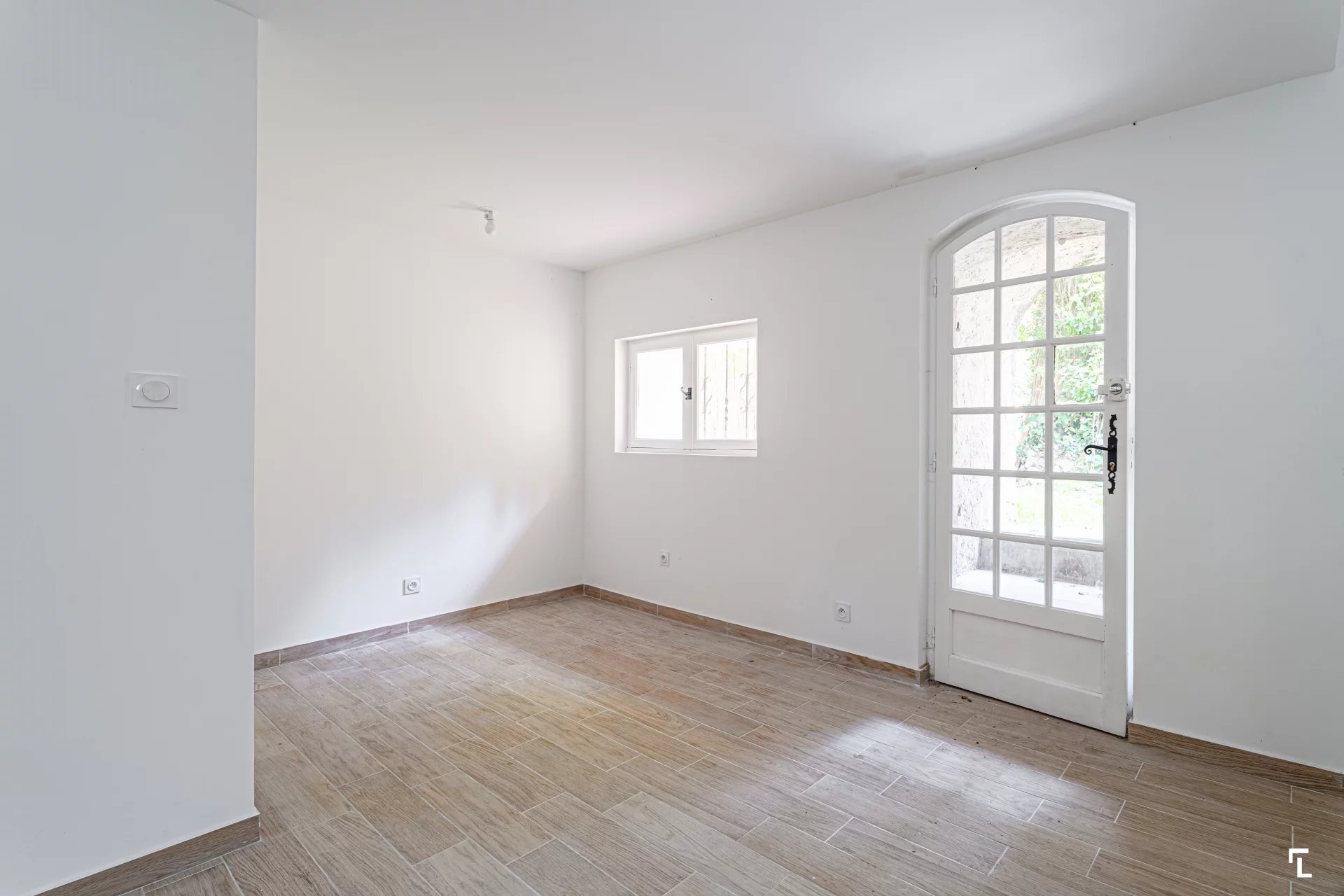 LA PITTORESQUE - Maisonnette T1/2 de 40m² - Parcelle 150m² - 13013 Château-Gombert